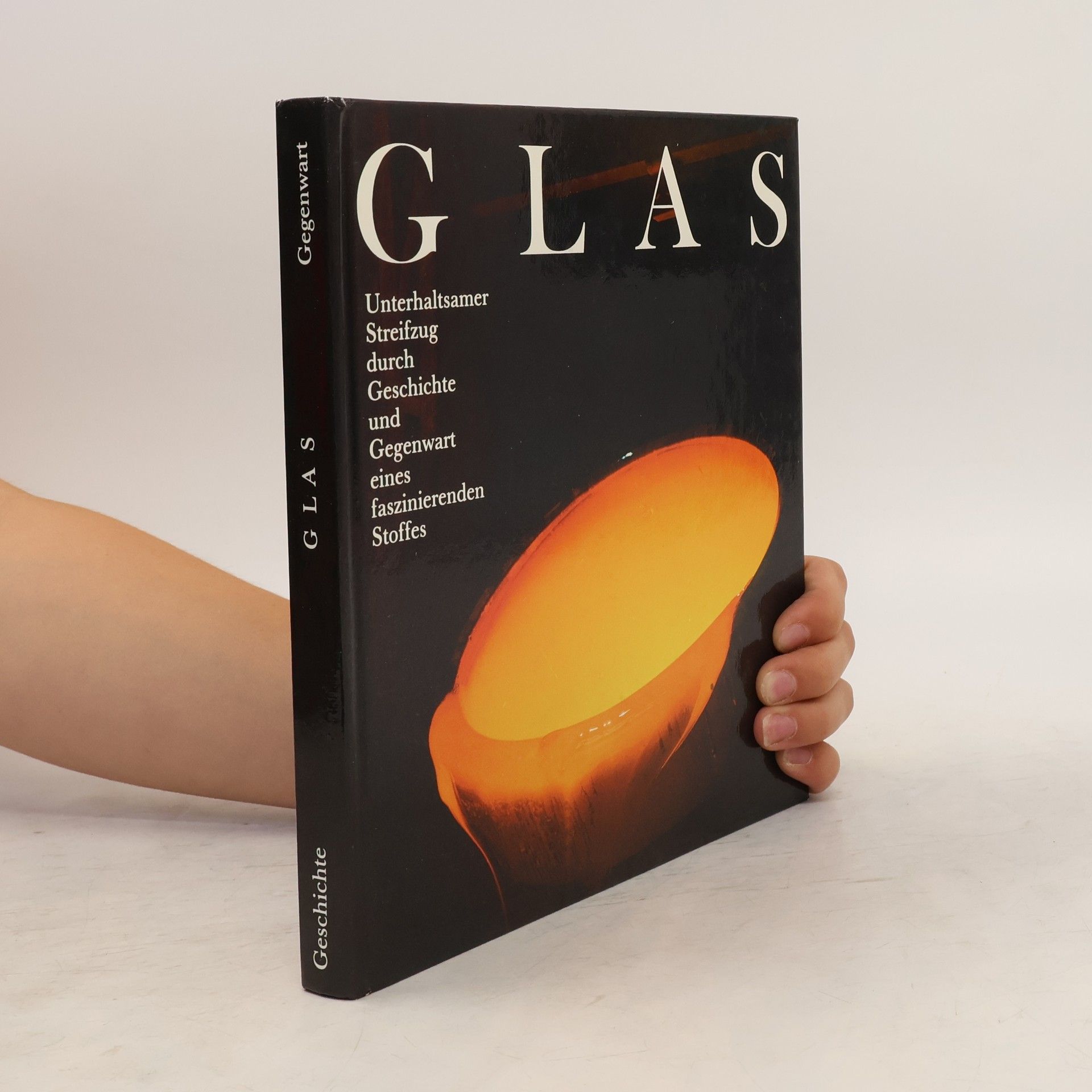 Walter Nachtigall Glas : Unterhaltsamer Streifzug durch Geschichte und Gegenwart eines faszinierenden Stoffes