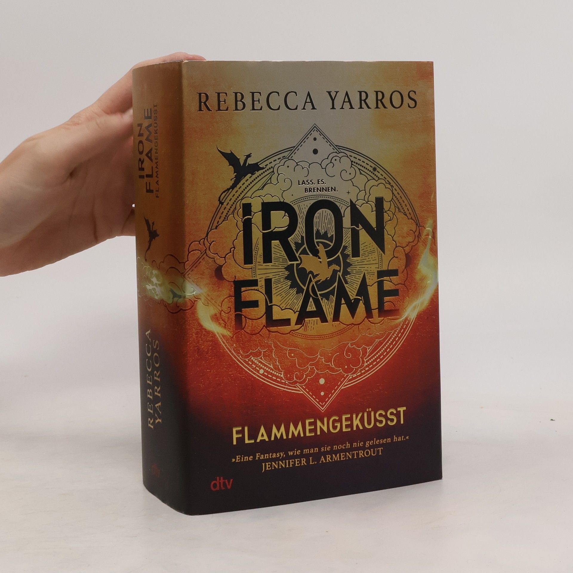 Rebecca Yarros Iron Flame