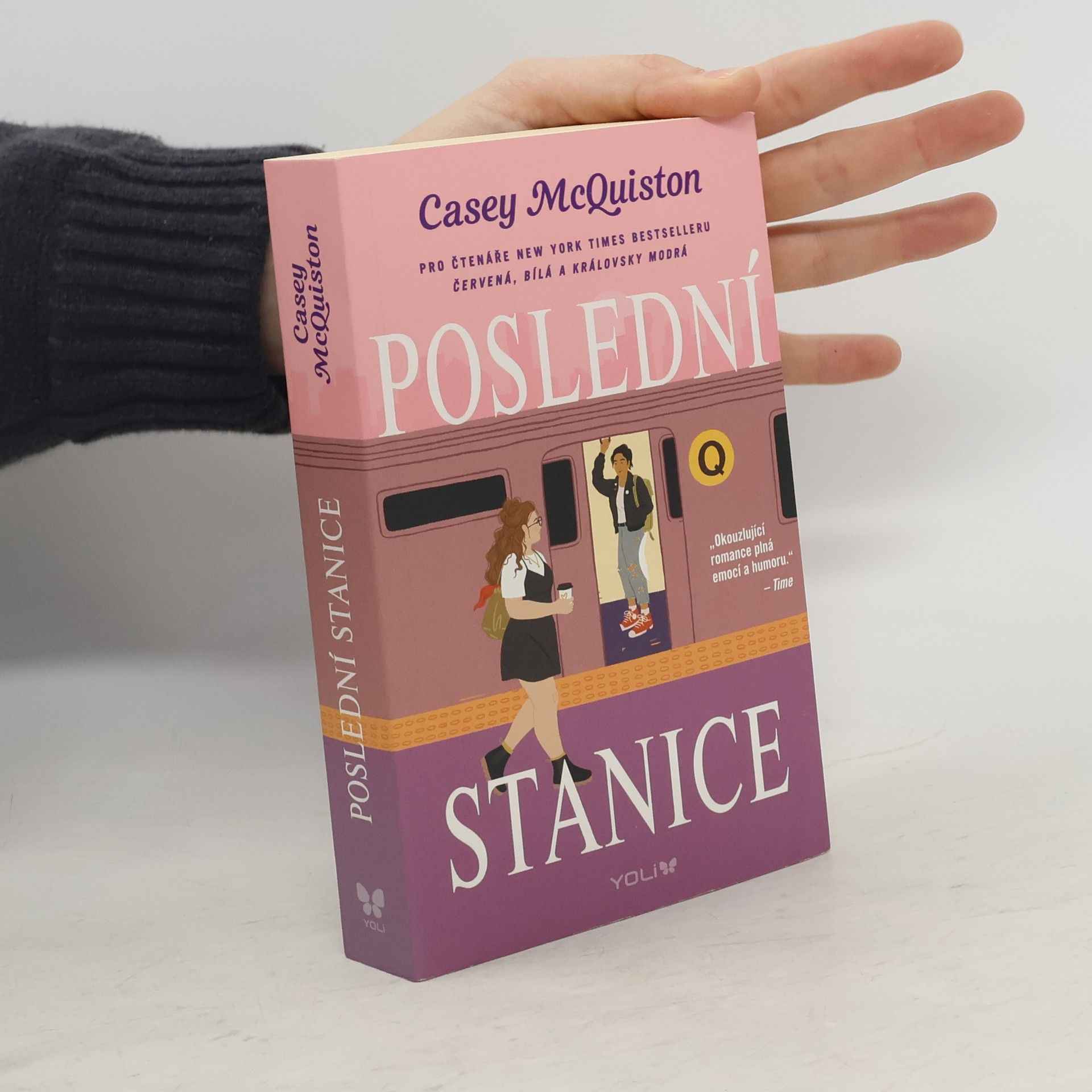 Casey McQuiston Poslední stanice