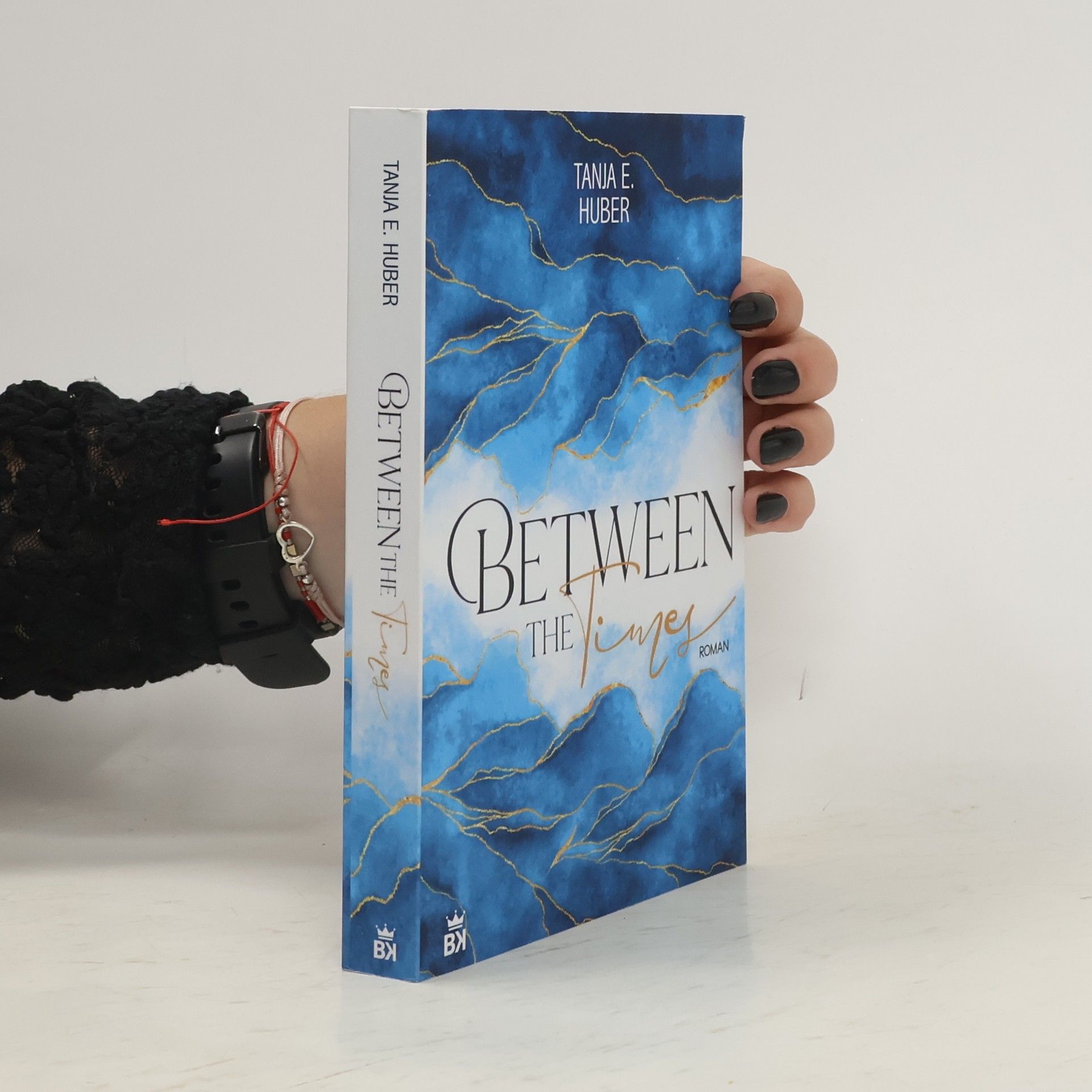 Tanja E. Huber Between the Times