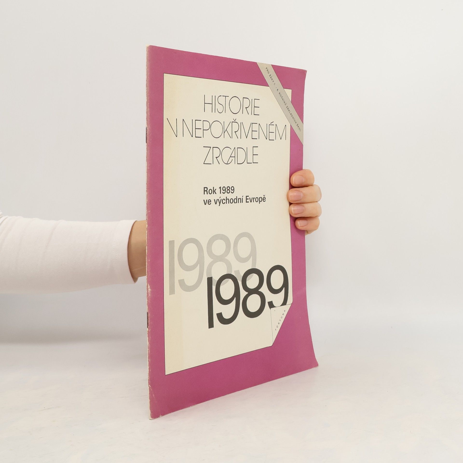 Vlastimil Ježek Historie v nepokřiveném zrcadle. Rok 1989 ve východní Evropě