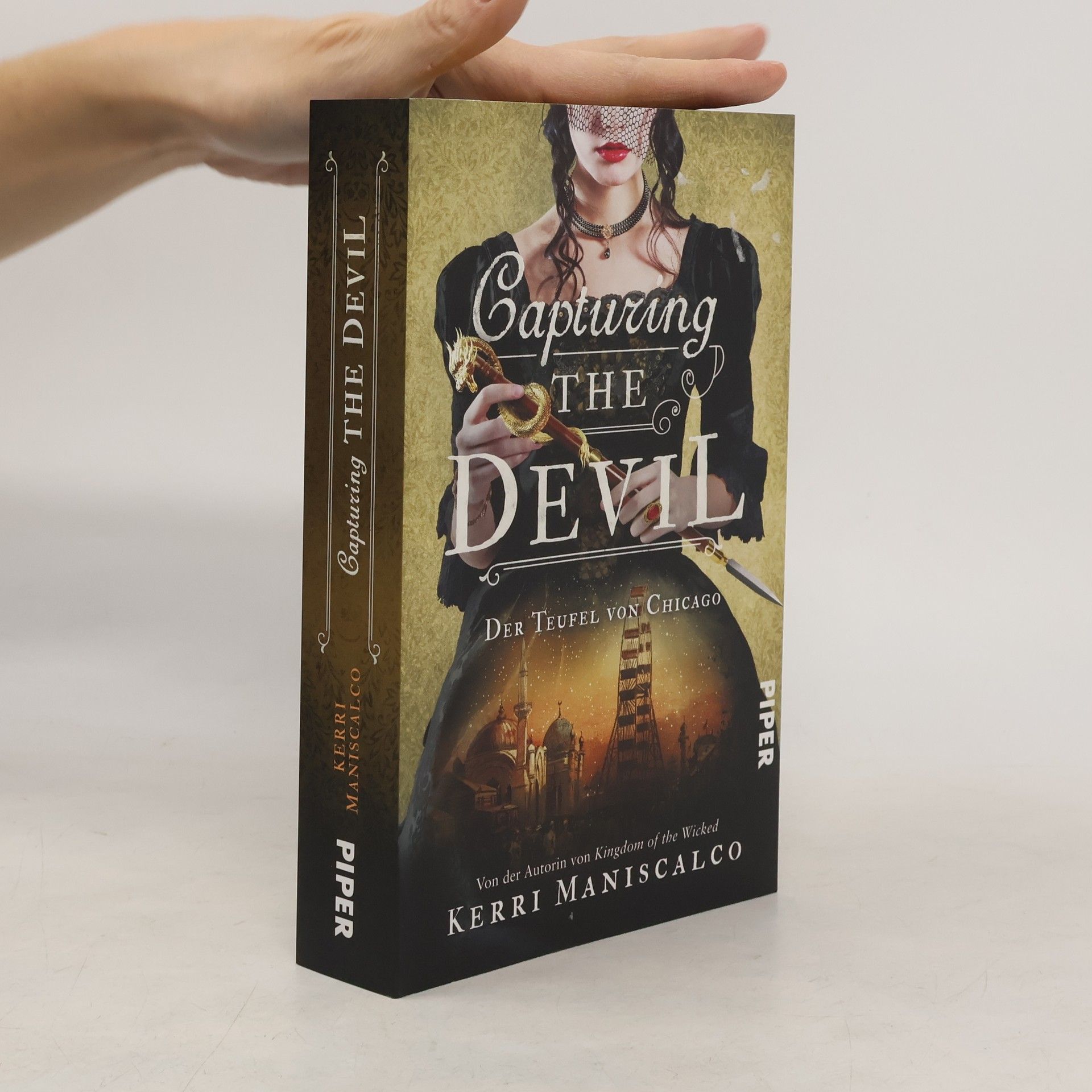 Kerri Maniscalco Capturing the Devil
