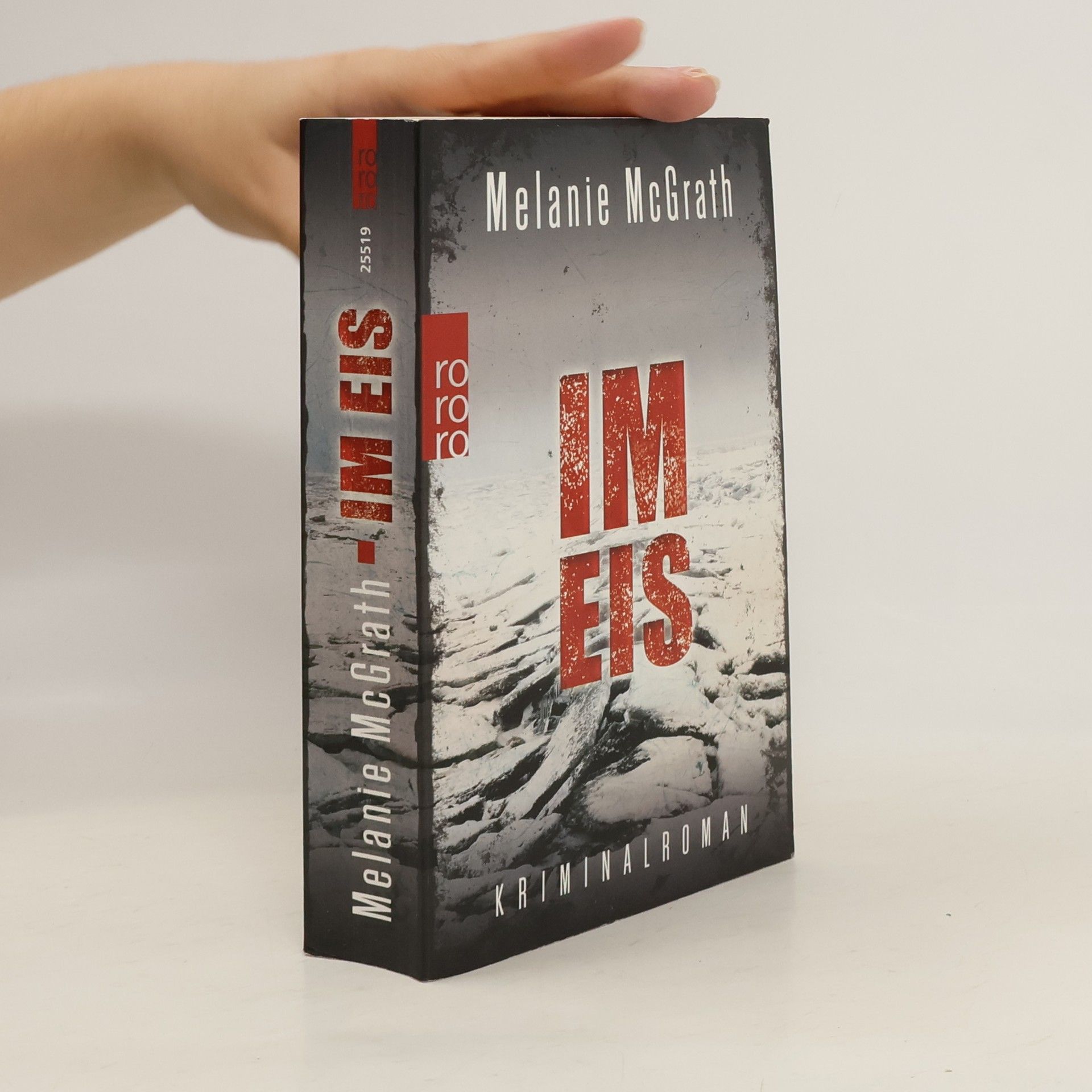 Melanie McGrath Im Eis