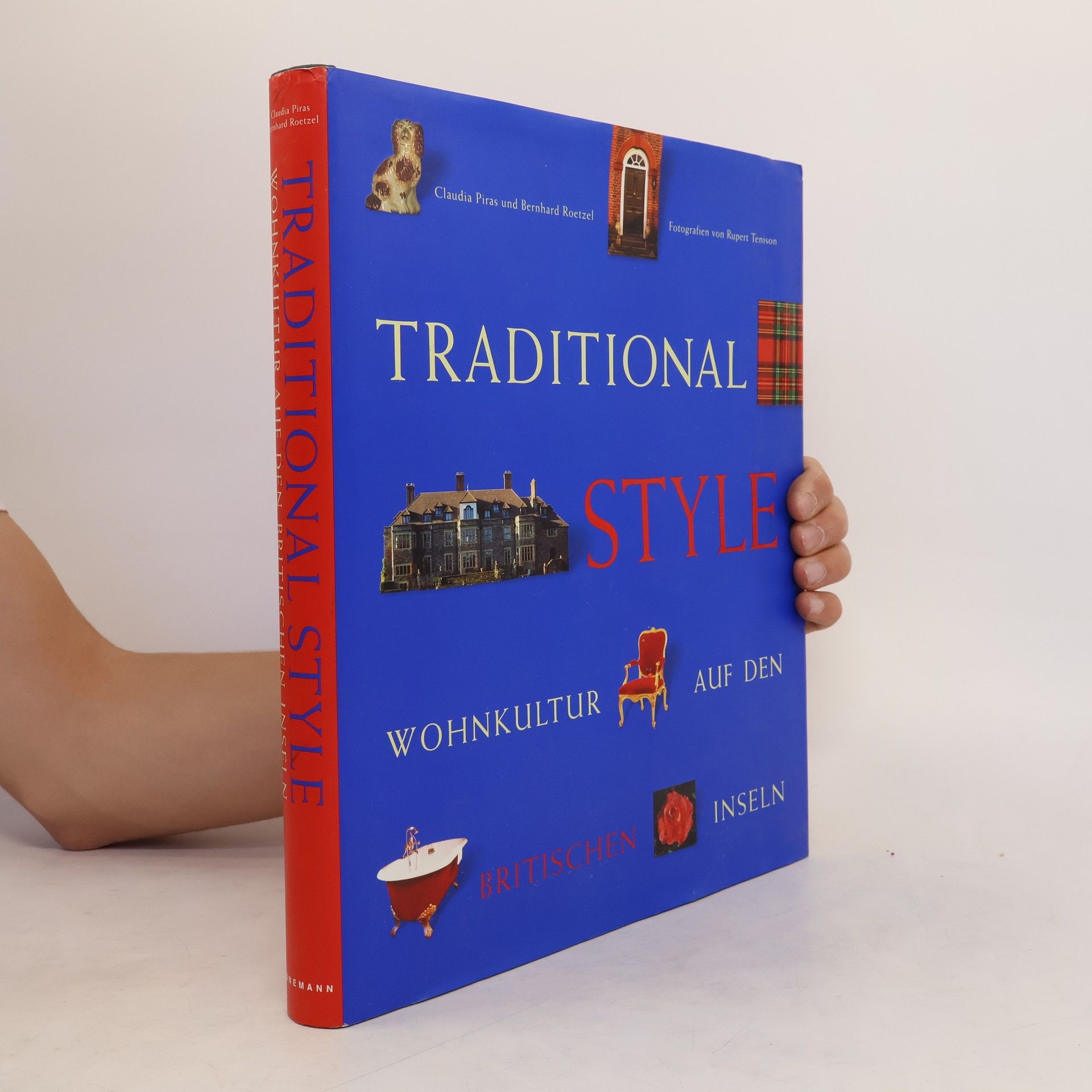 Claudia Piras Traditional Style