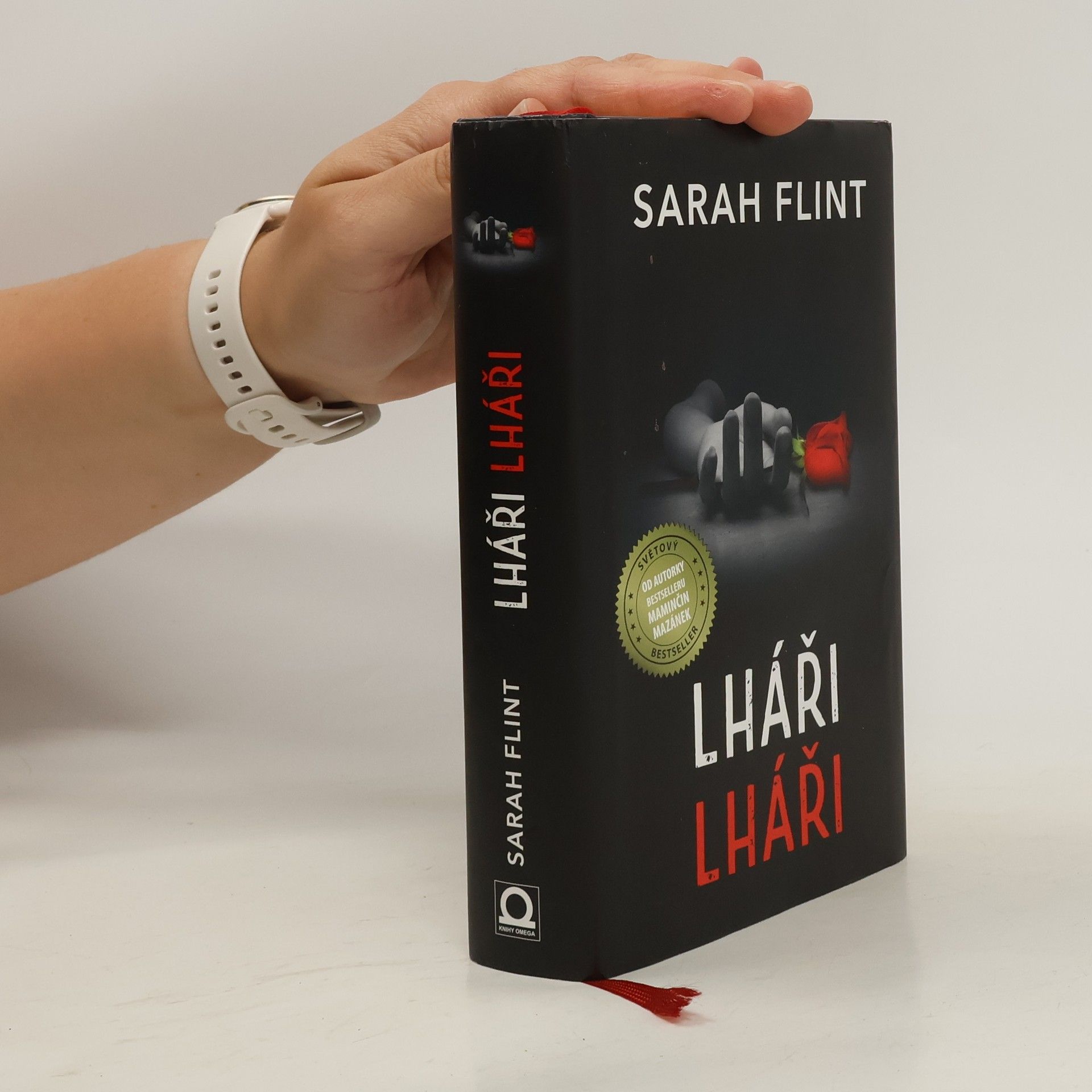 Sarah Flint Lháři, lháři