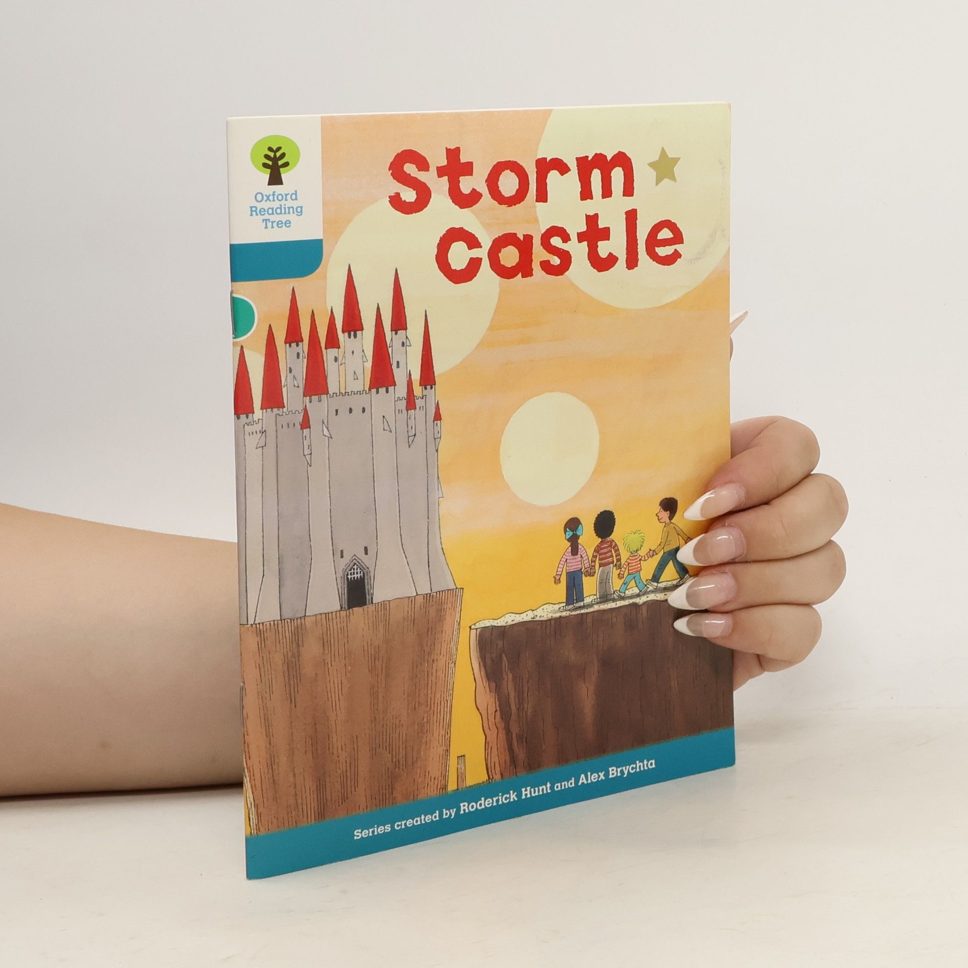 Roderick Hunt Storm castle