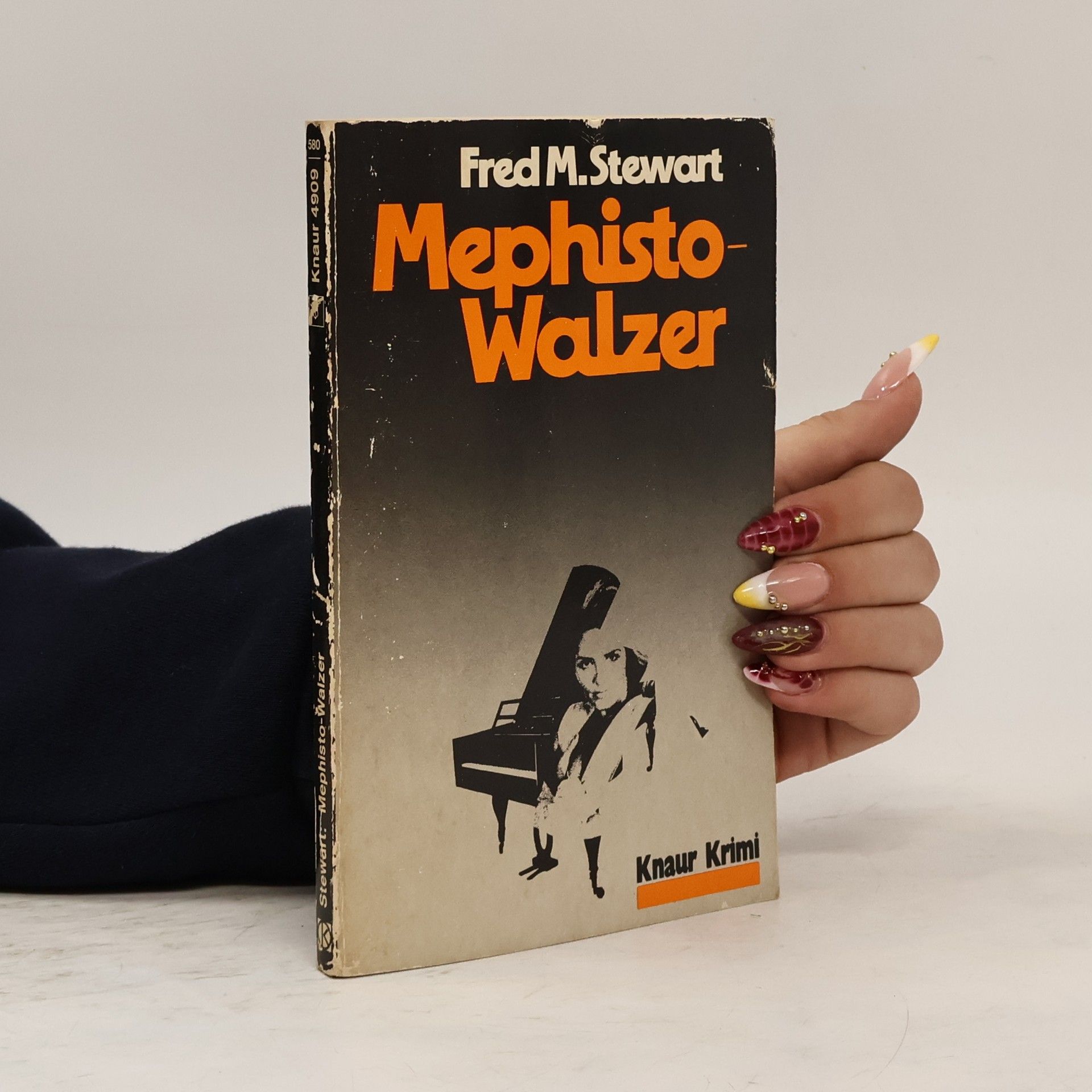 Fred Mustard Stewart Mephisto-Walzer