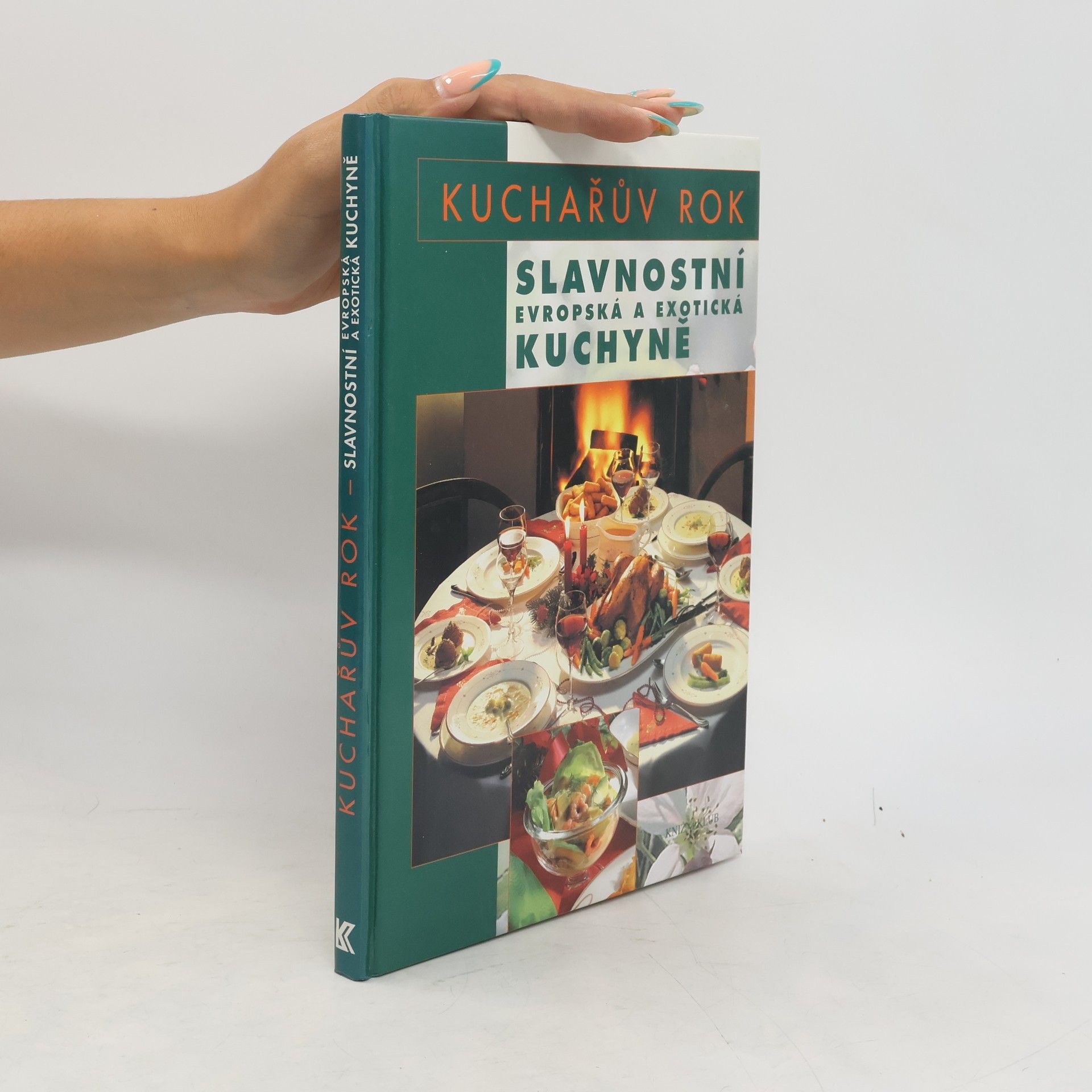 Eugen Stumpf Kuchařův rok. Slavnostní evropská a exotická kuchyně : menu, bufetové pohoštění a brunch