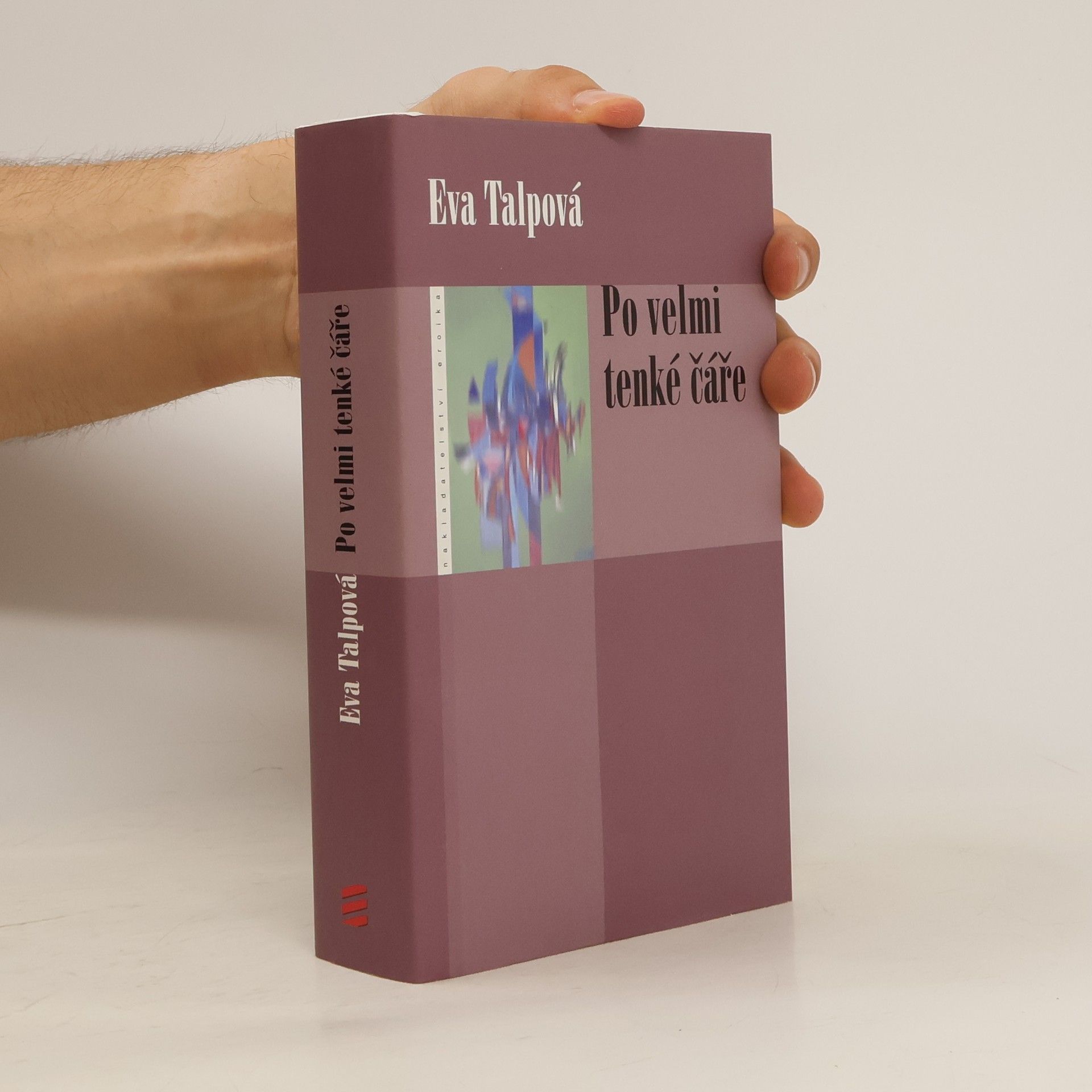 Po velmi tenké čáře