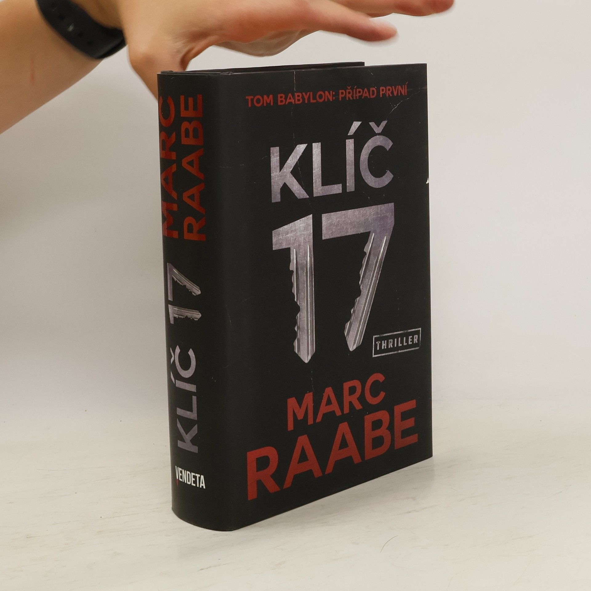 Marc Raabe Klíč 17