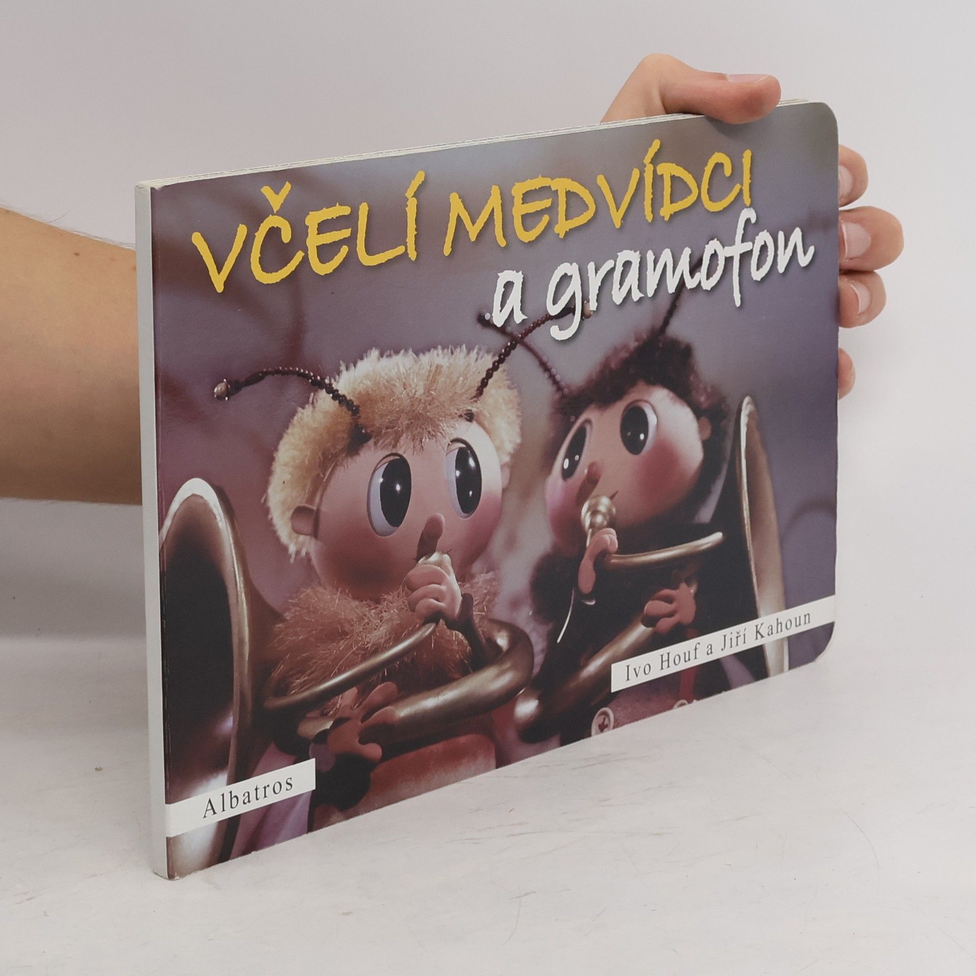Jiří Kahoun Včelí medvídci a gramofon