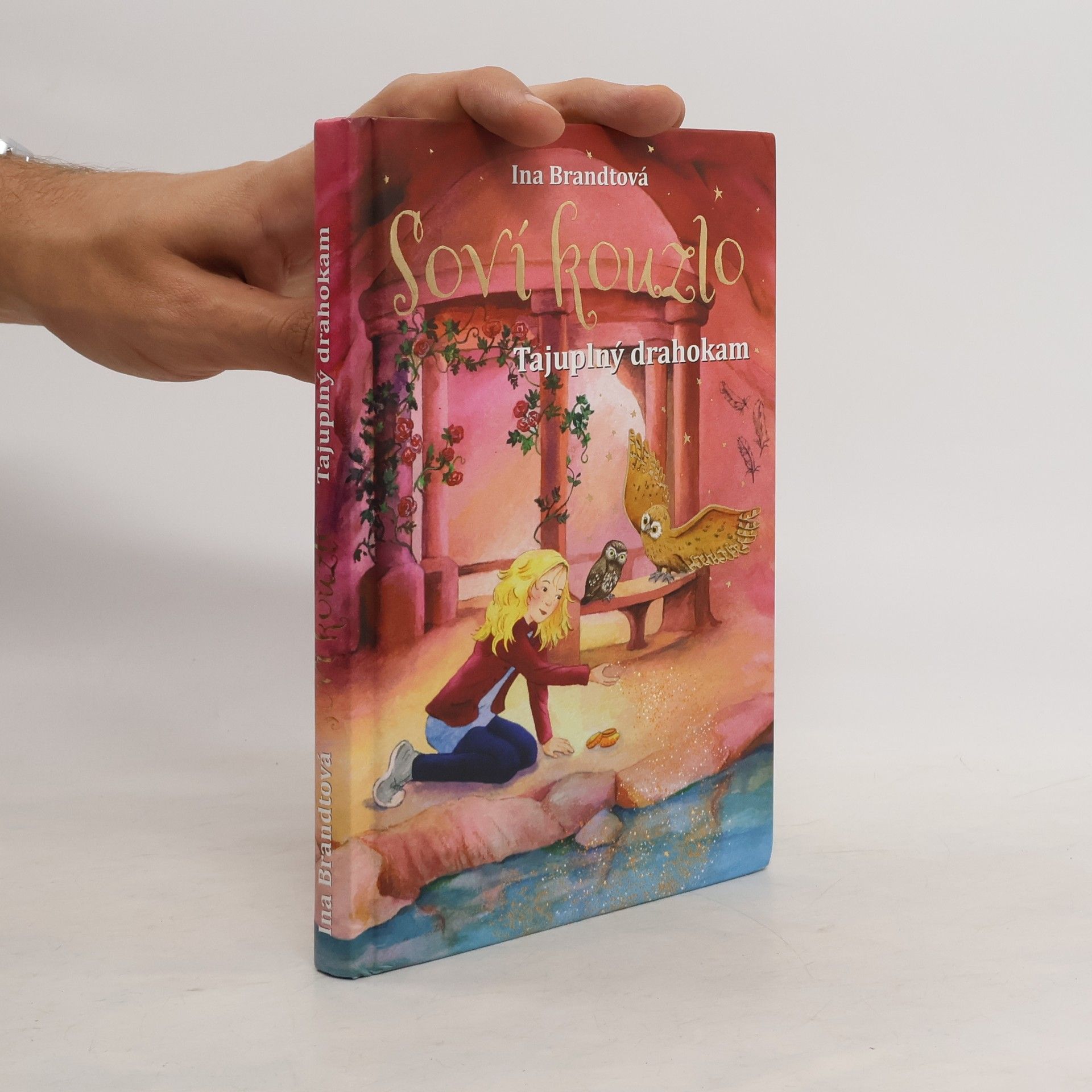 Soví kouzlo. Tajuplný drahokam