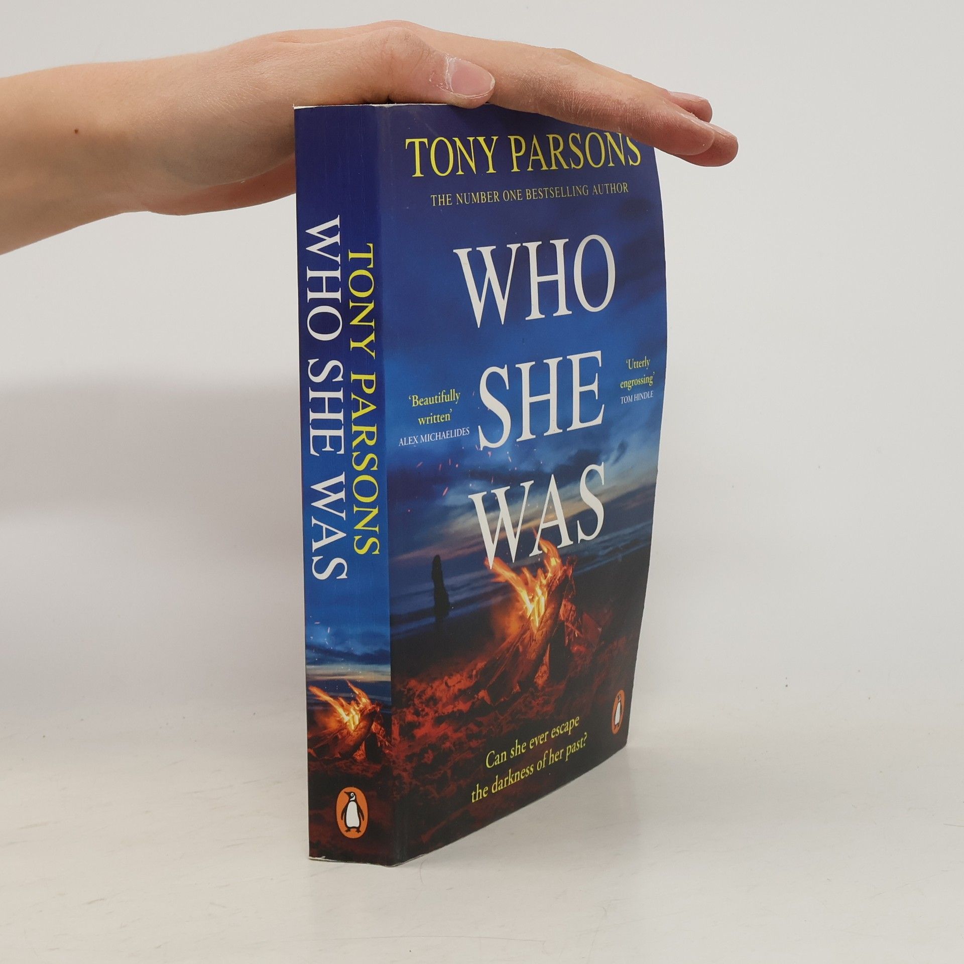 Tony Parsons Who She Was: The addictive new psychological thriller from the no.1 bestselling author...can you guess the twist?