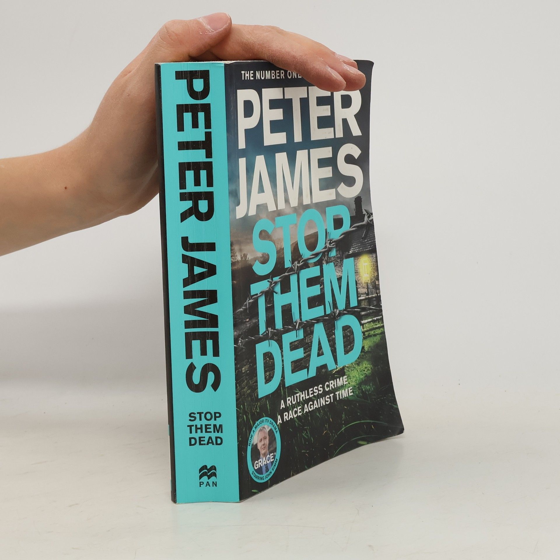 Peter James Stop Them Dead: New crimes, new villains, Roy Grace returns...
