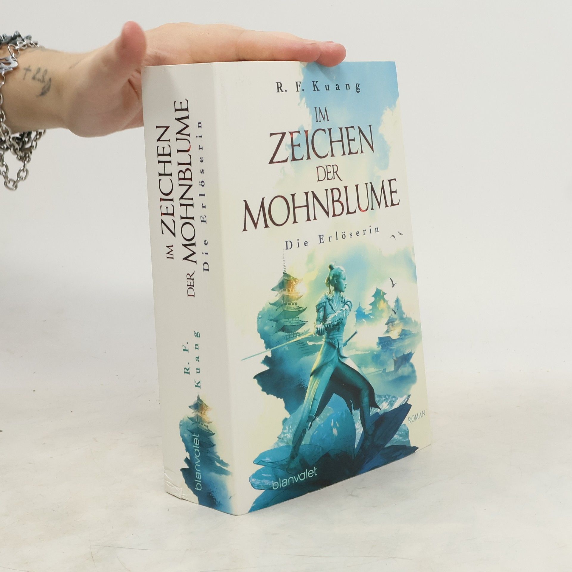 R. F. Kuang Im Zeichen der Mohnblume. Die Erlöserin