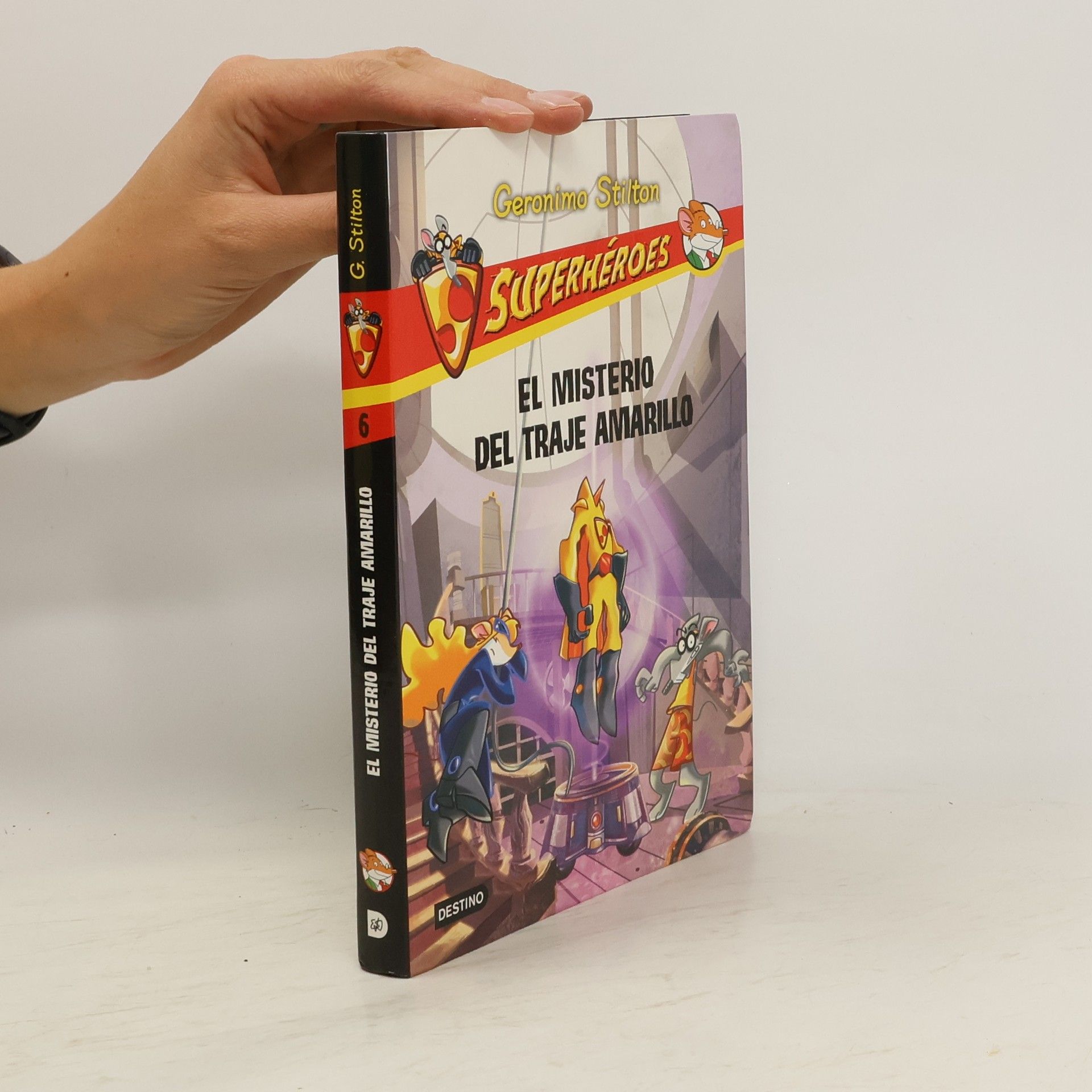 Elisabetta Dami Superhéroes - 6: El misterio del traje amarillo