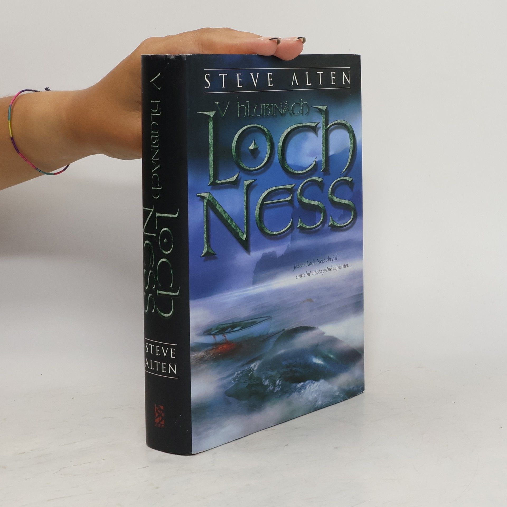 V hlubinách Loch Ness