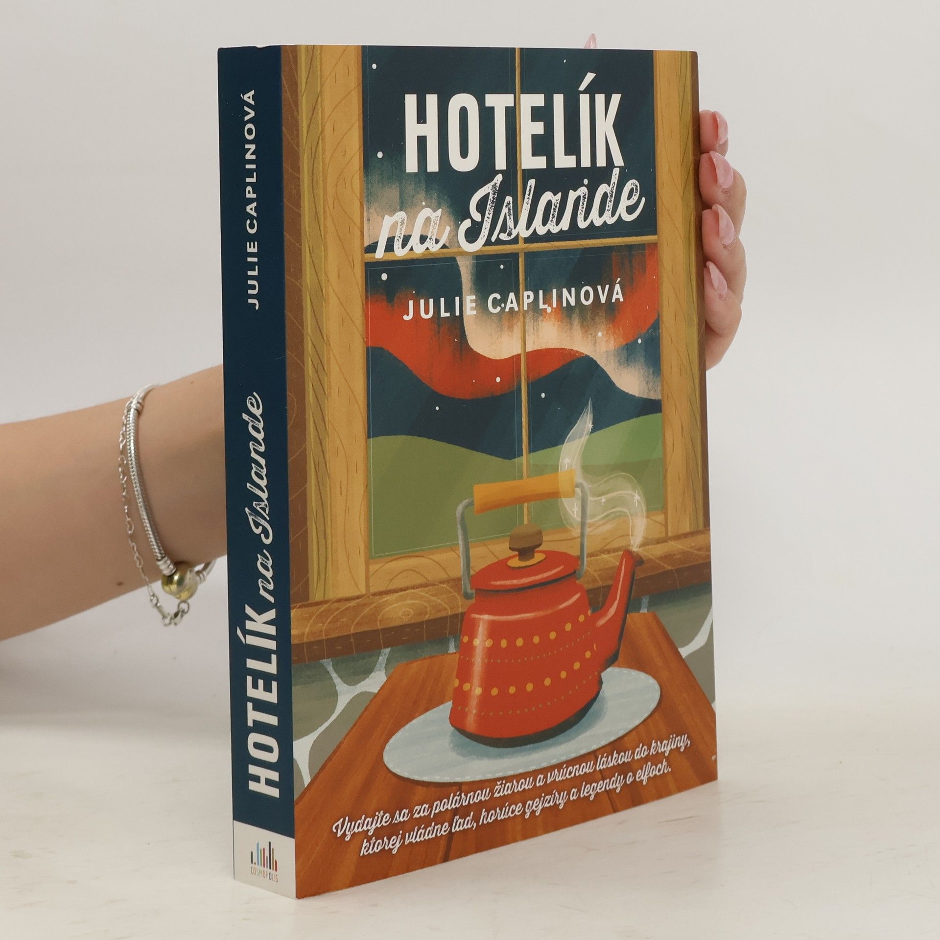 Julie Caplin Hotelík na Islande