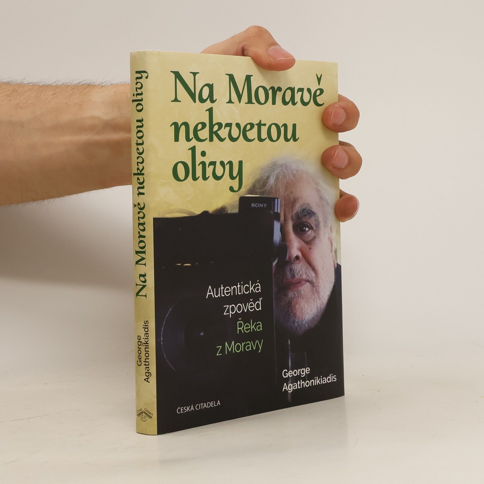 George Agathonikiadis Na Moravě nekvetou olivy