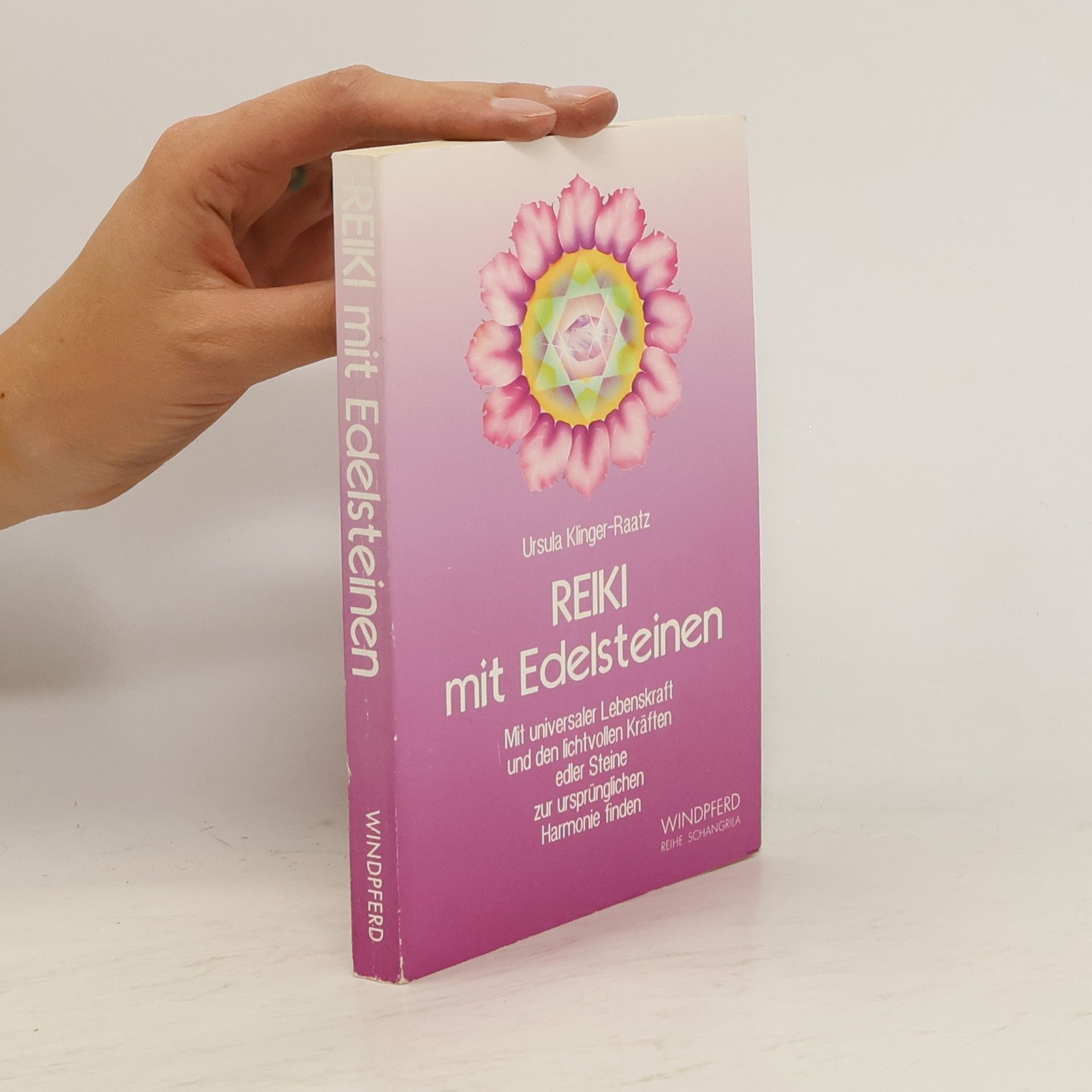 Ursula Klinger-Omenka Reiki mit Edelsteinen