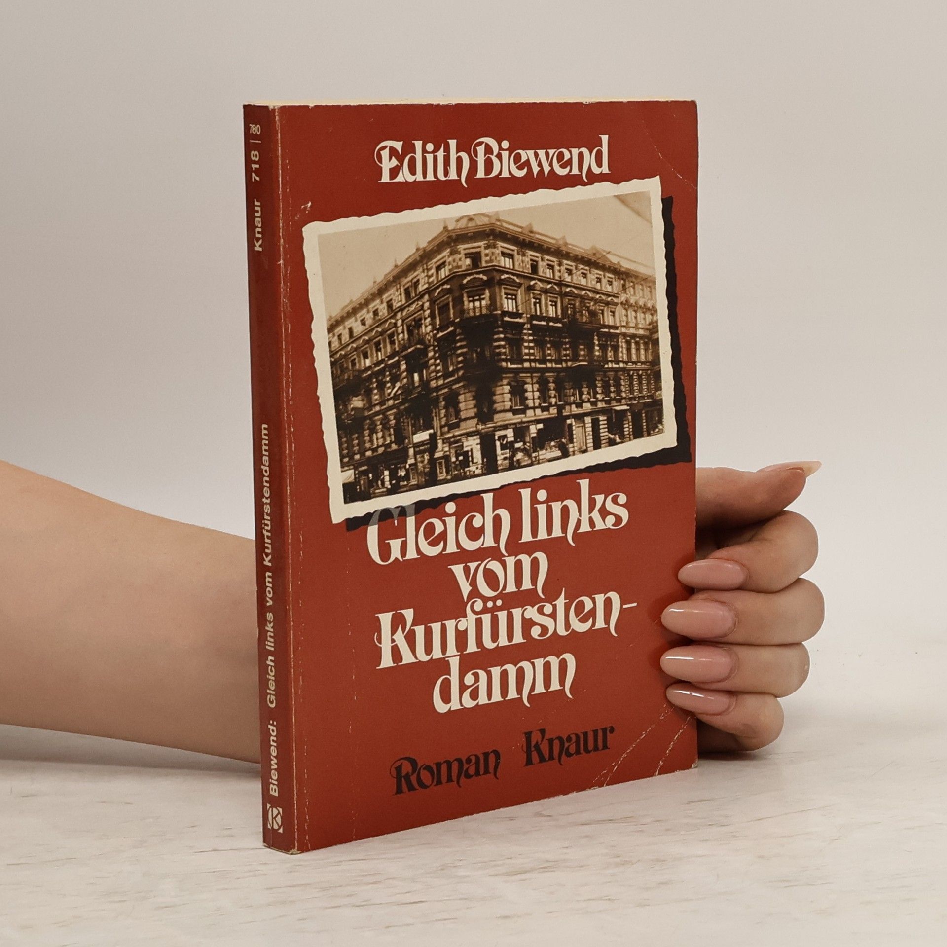 Edith Biewend Gleich links vom Kurfürstendamm