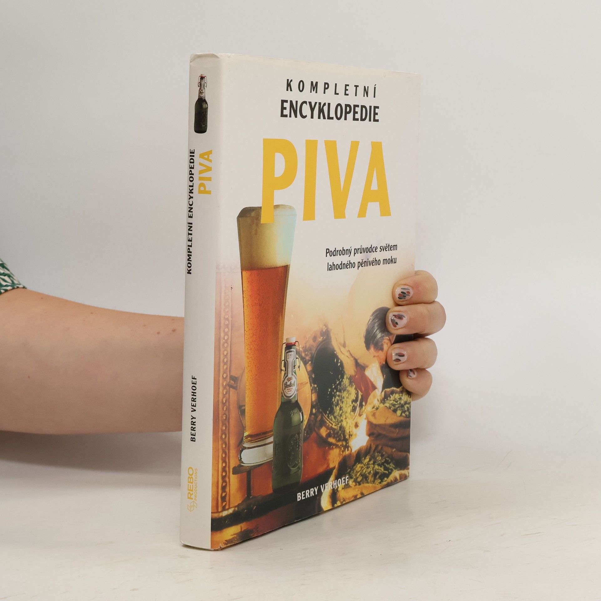 Esther Verhoef Kompletní encyklopedie piva