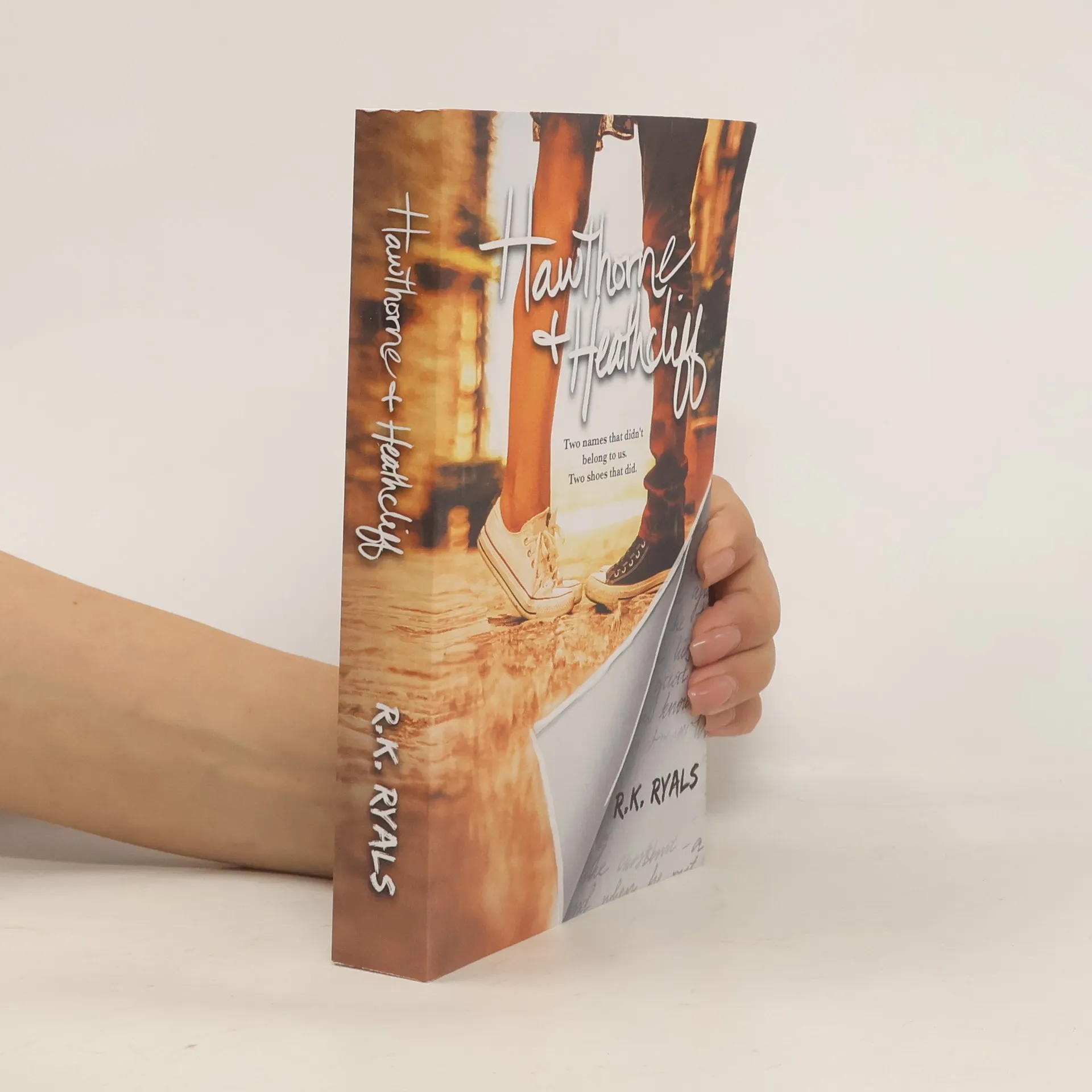 Hawthorne & Heathcliff | R. K. Ryals | anglicky | Kniha