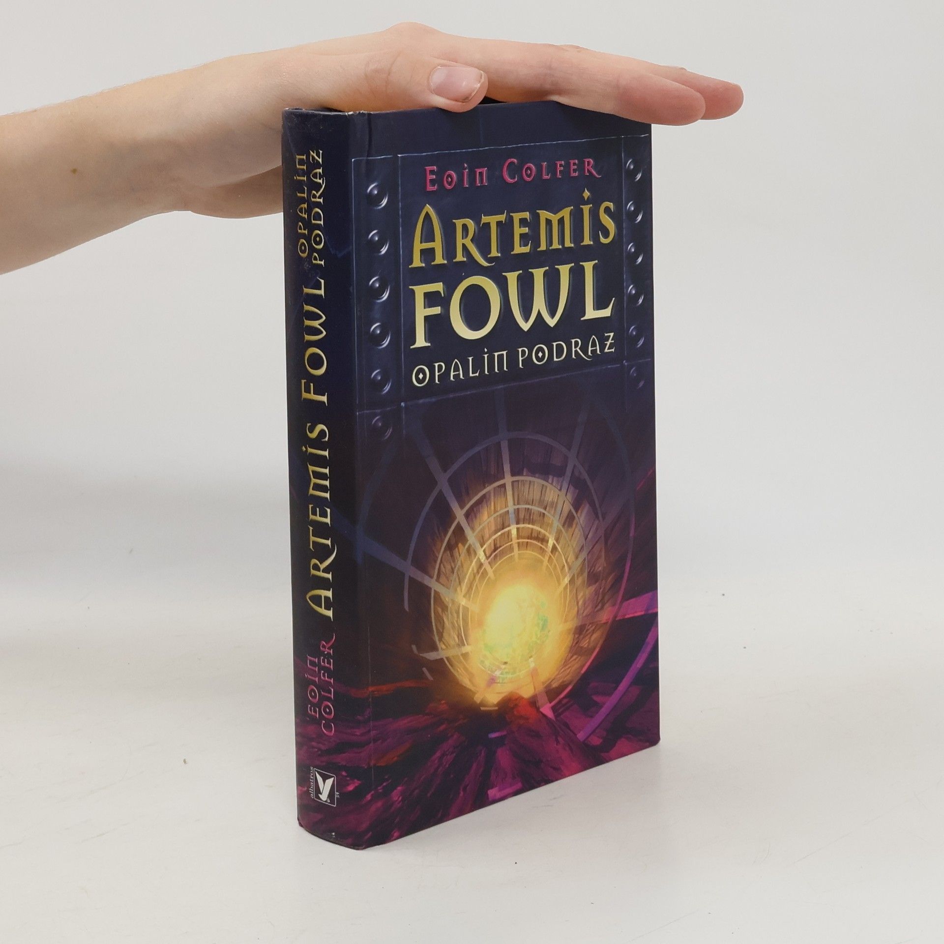Eoin Colfer Artemis Fowl. Opalin podraz