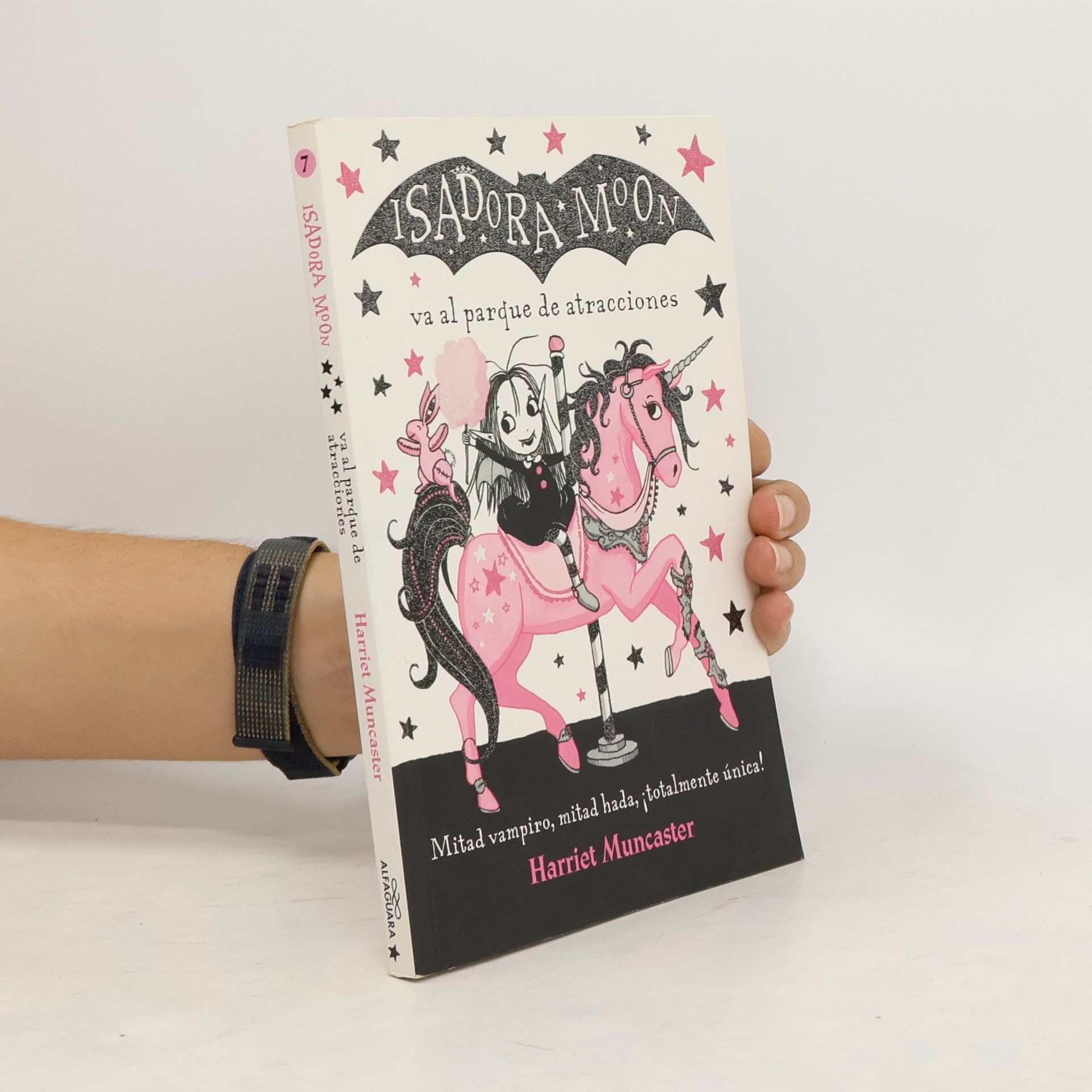 Harriet Muncaster Isadora Moon va al parque de atracciones