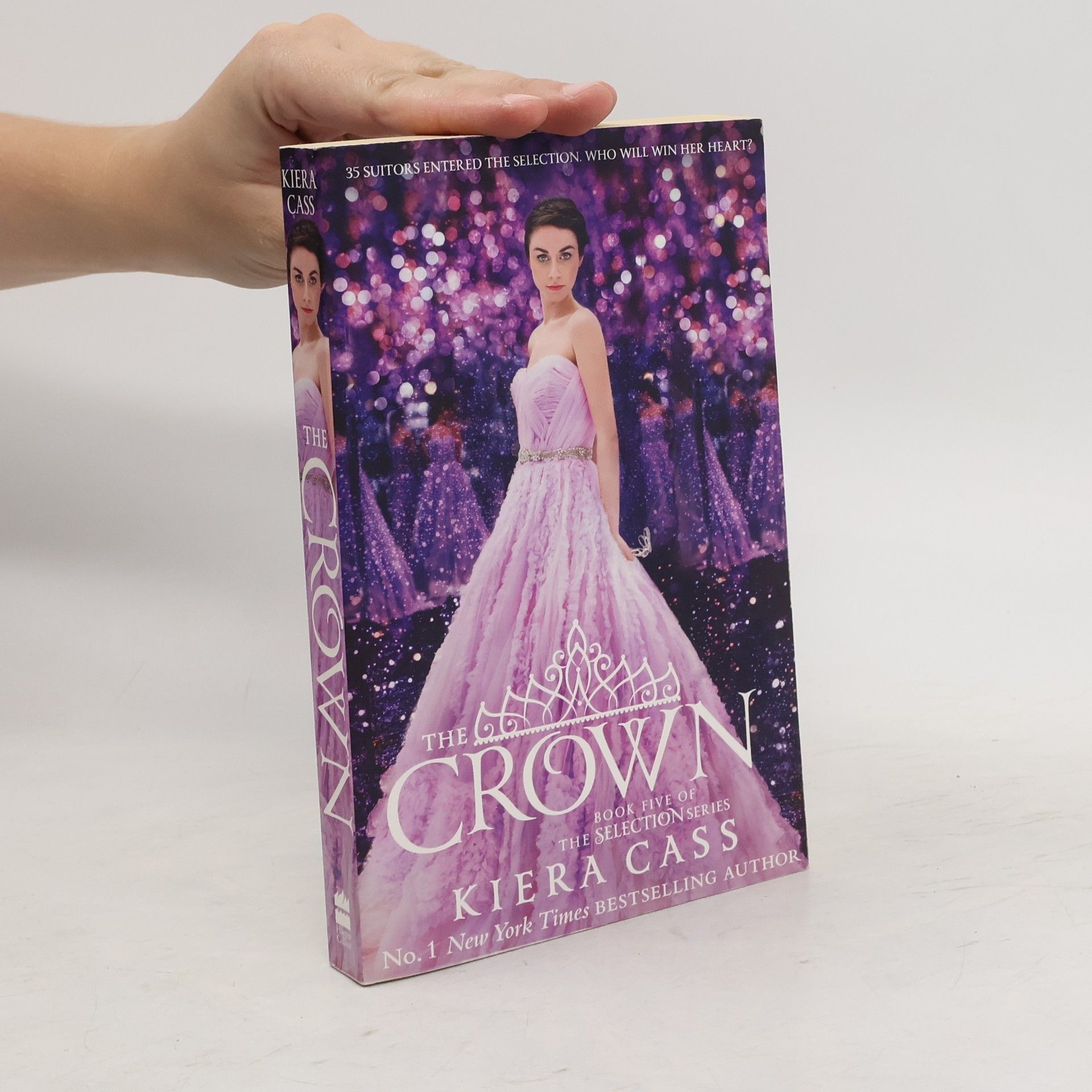Kiera Cass The Crown. 5. díl