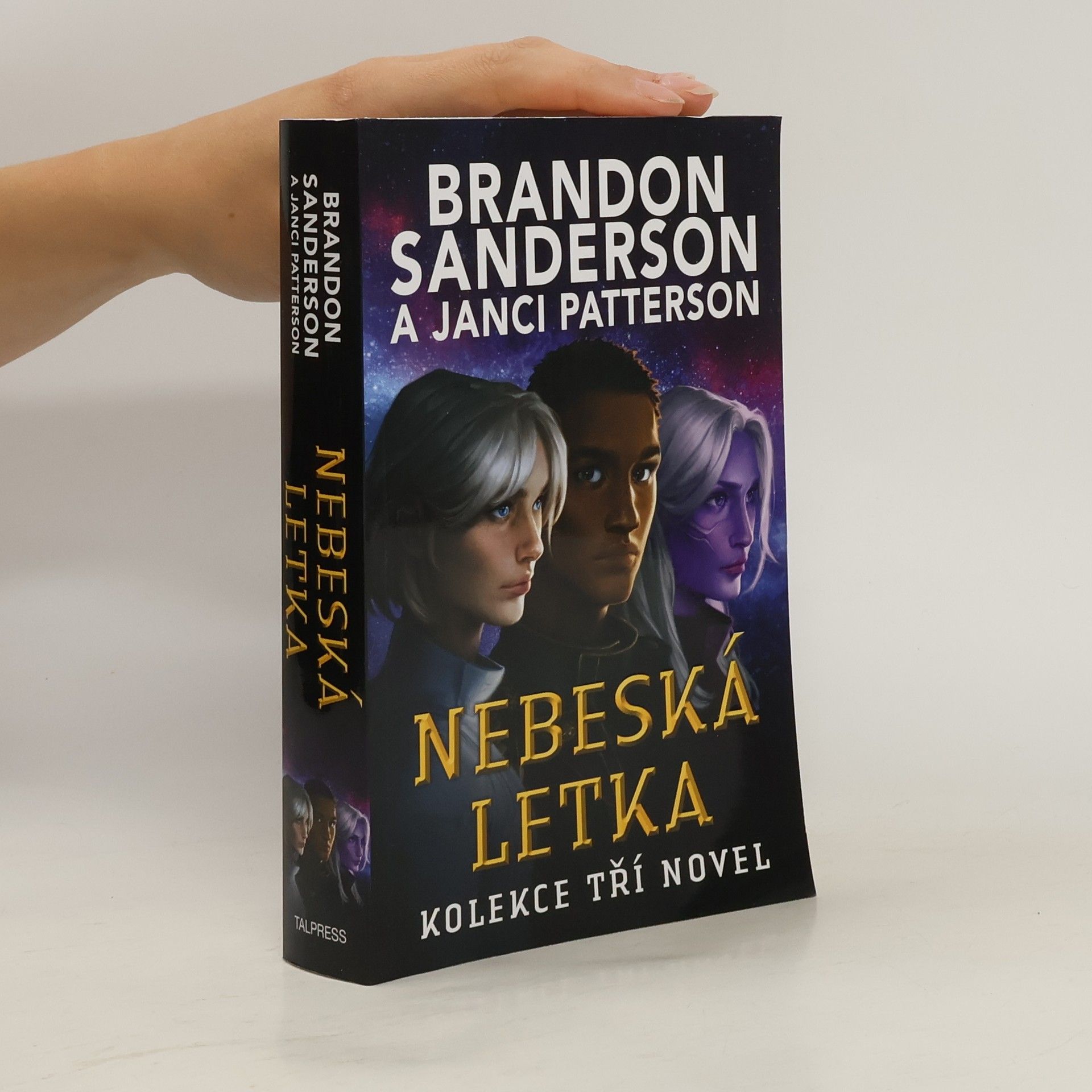 Brandon Sanderson Nebeská letka