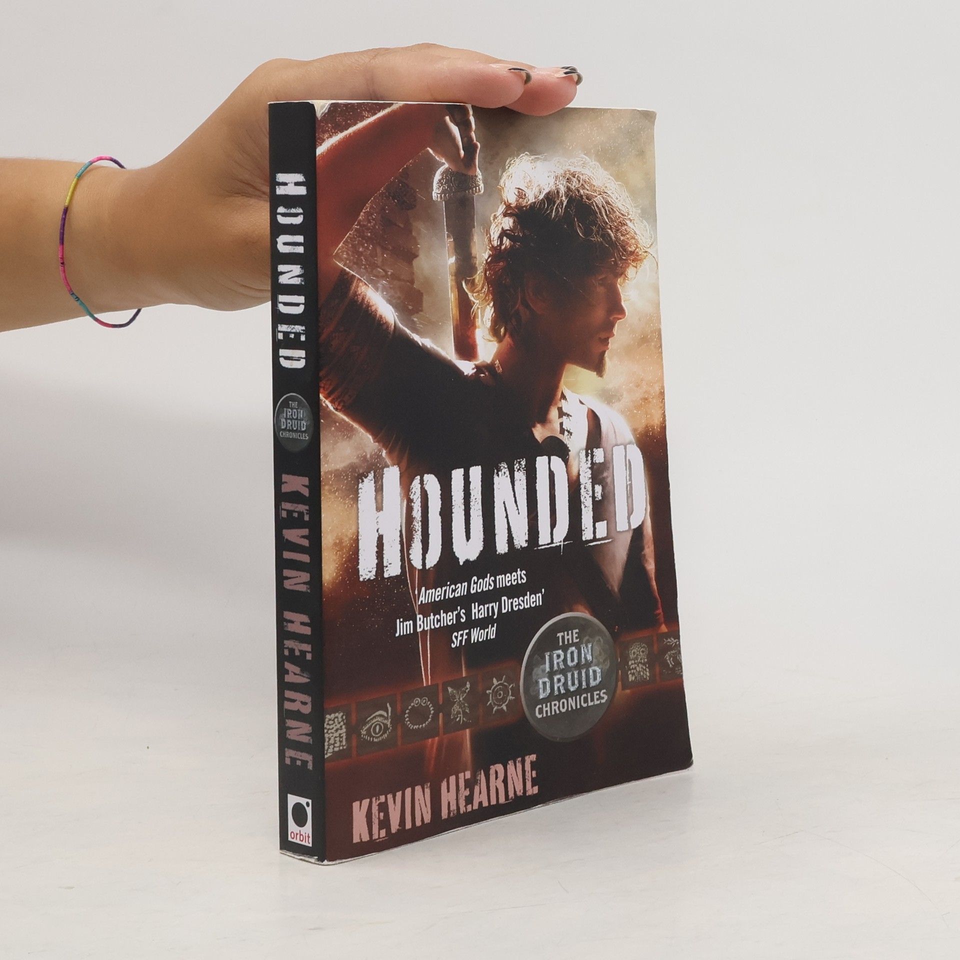 Kevin Hearne Hounded. Die Chronik des Eisernen Druiden - Die Hetzjagd, englische Ausgabe