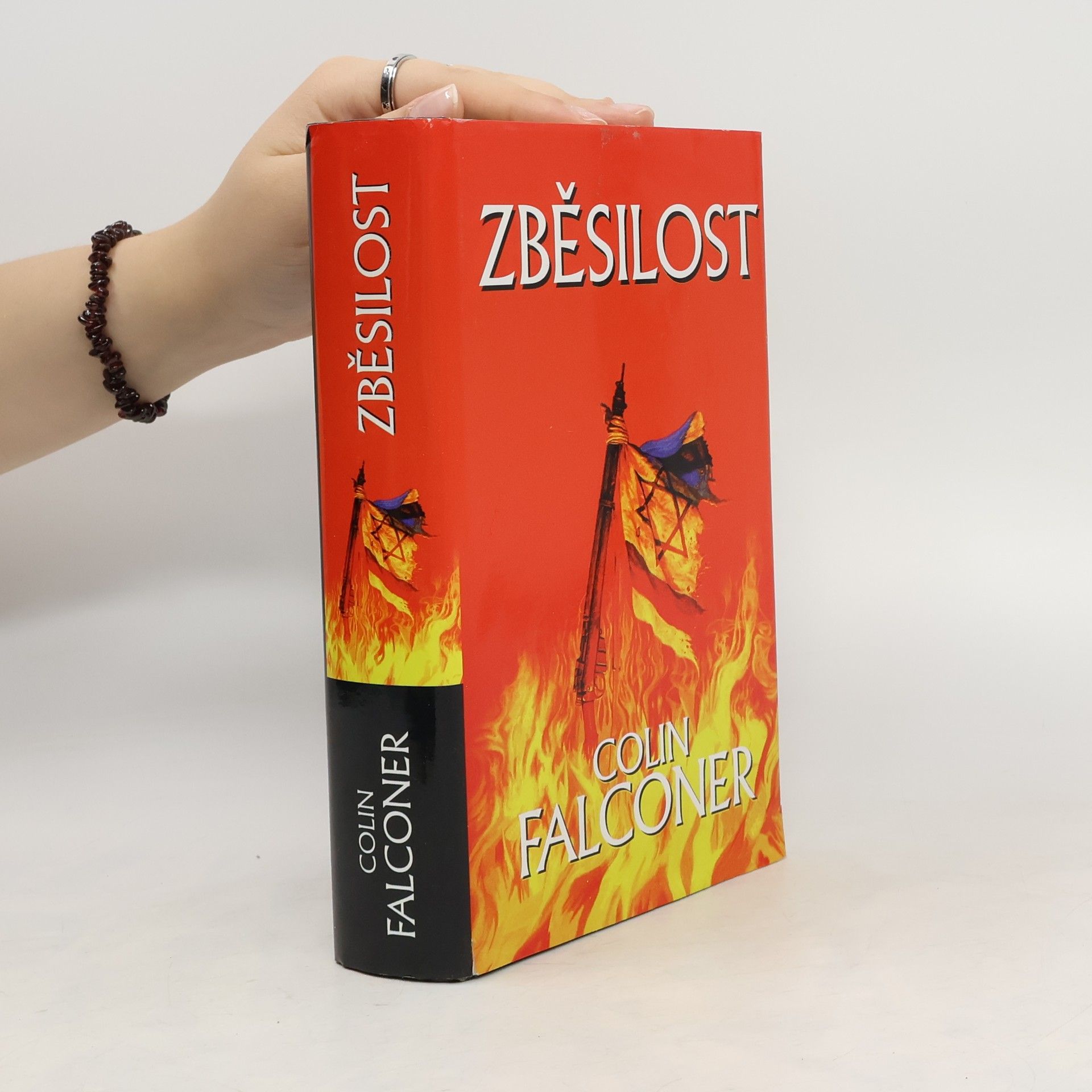 Colin Falconer Zběsilost