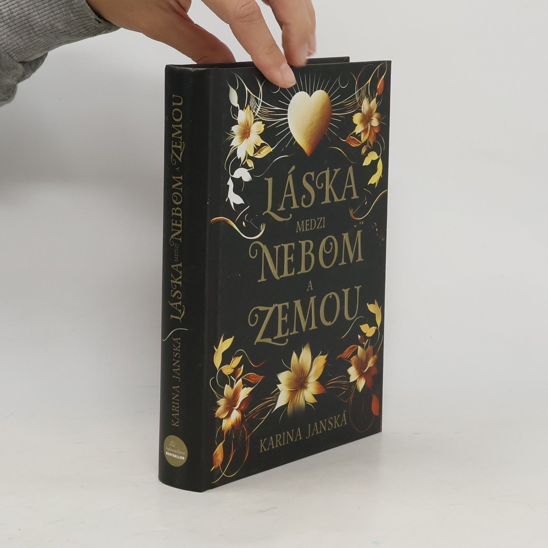 Karina Janská Láska medzi nebom a zemou