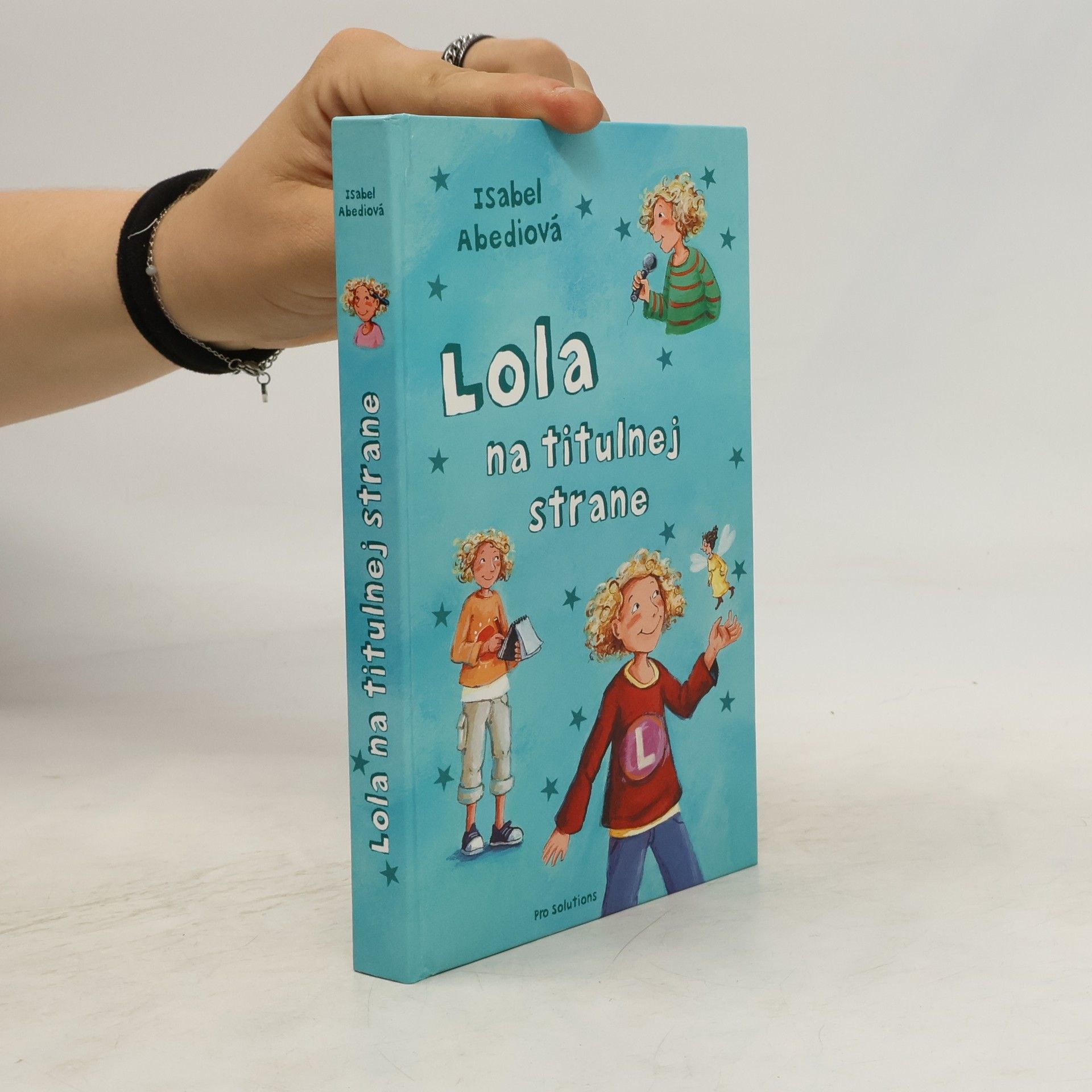 Isabel Abedi Lola na titulnej strane