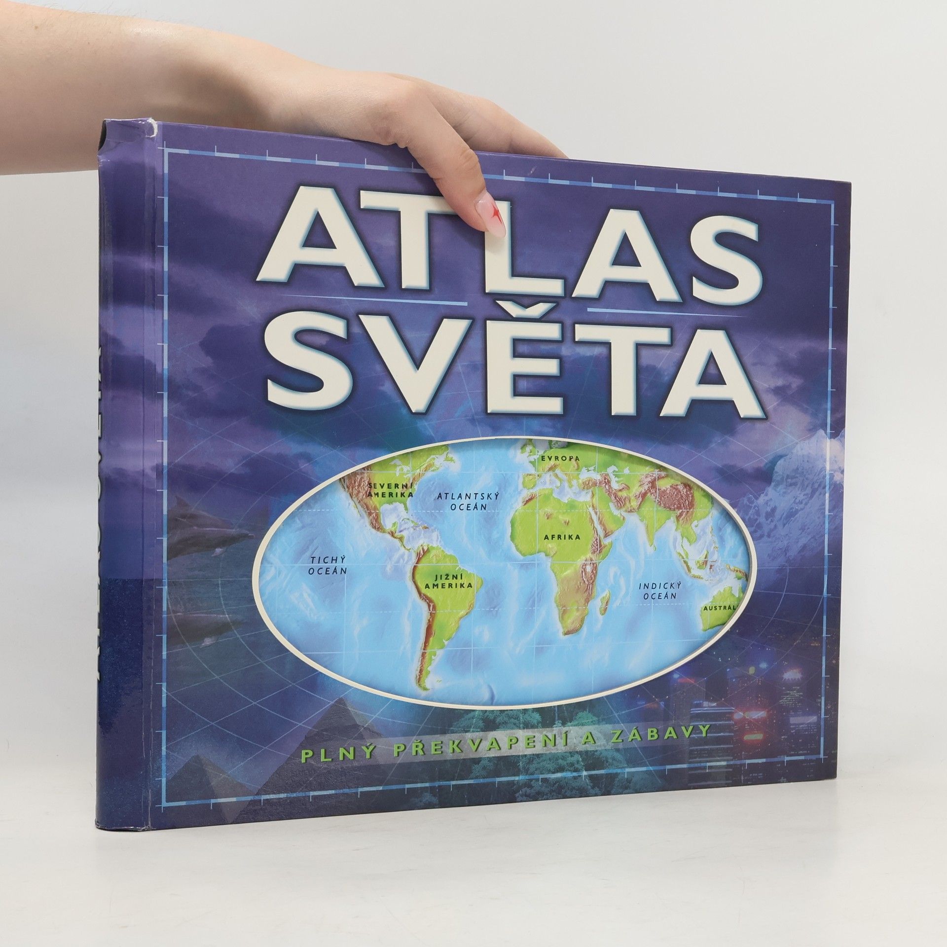Elain Jackson Atlas světa. Plný překvapení a zábavy