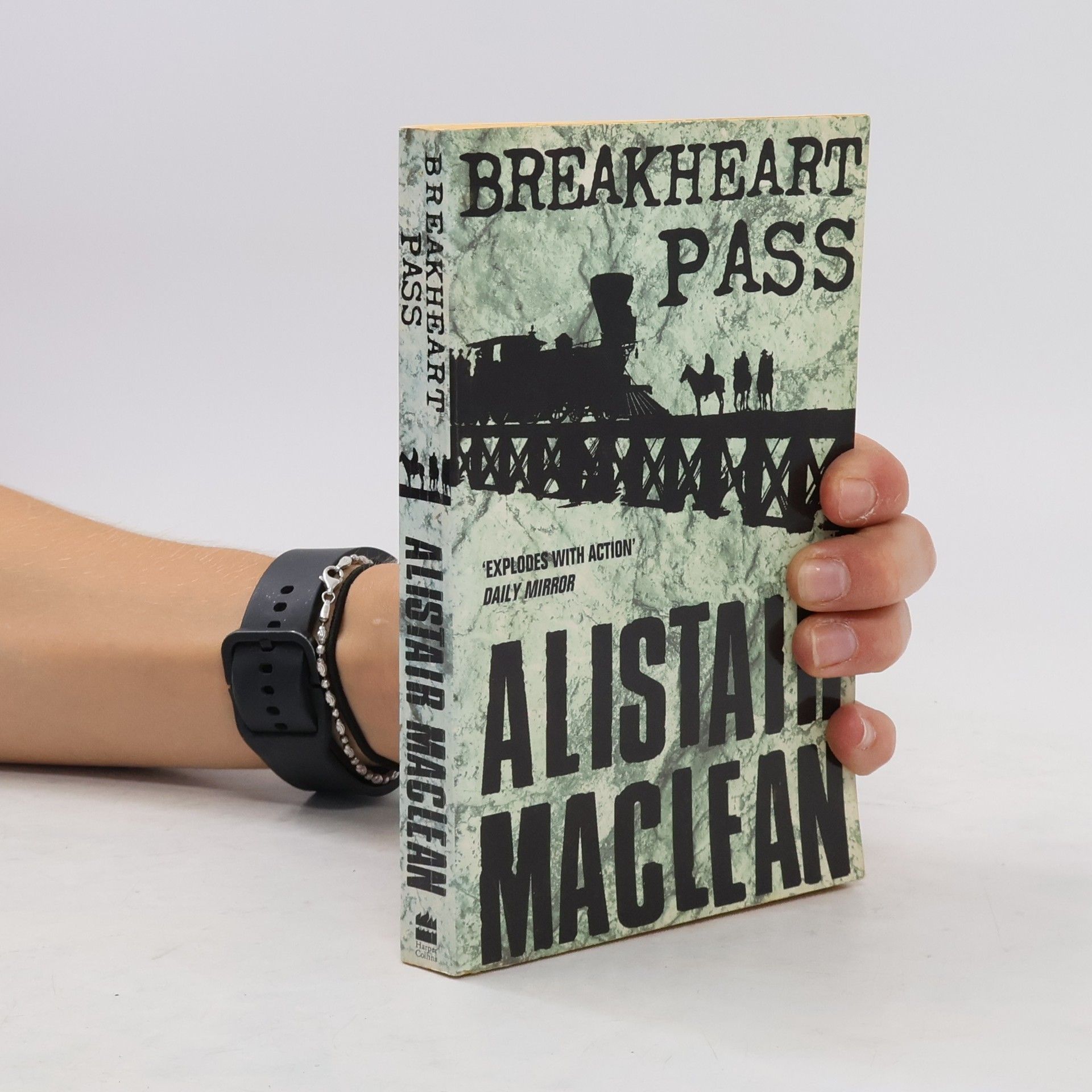 Alistair MacLean Breakheart Pass