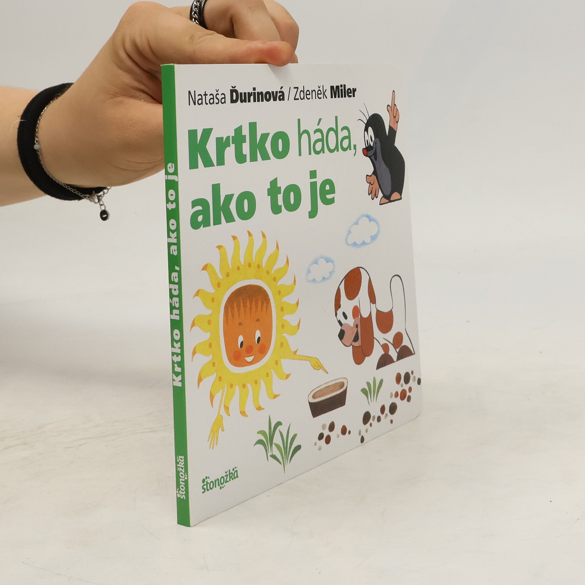 Zdeněk Miler Krtko háda, ako to je