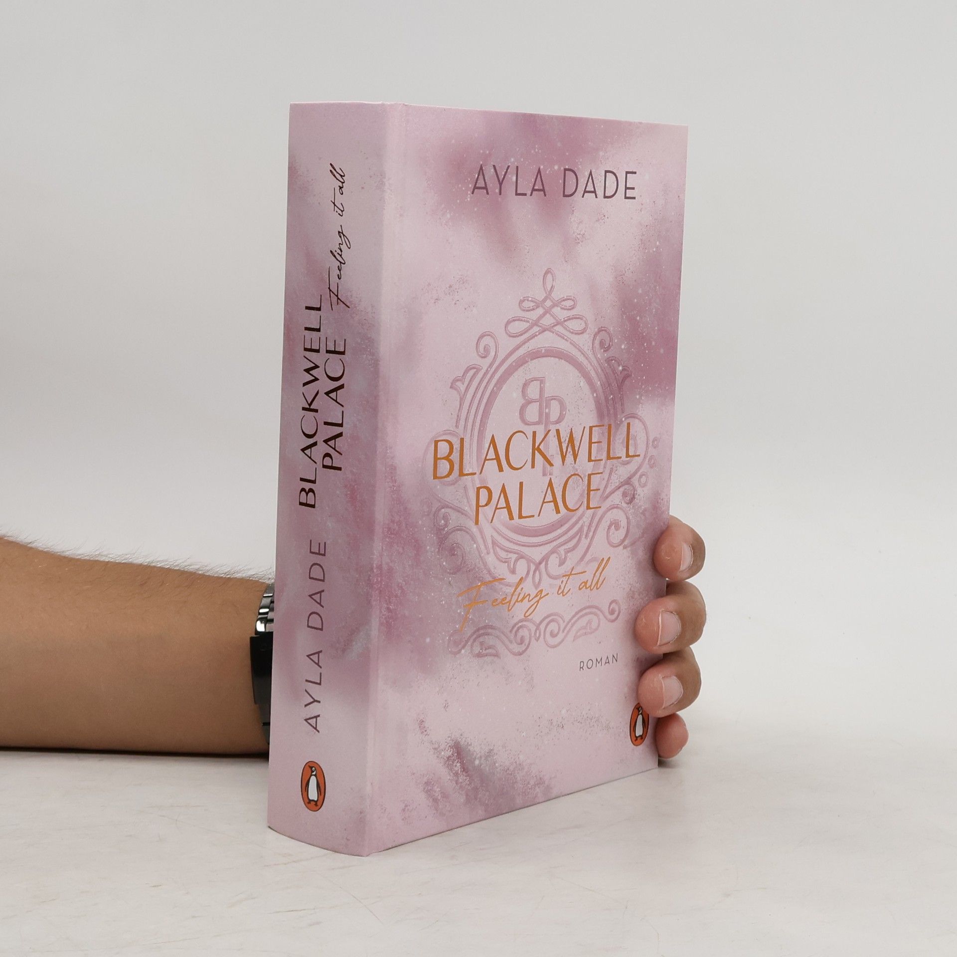 Ayla Dade Blackwell Palace