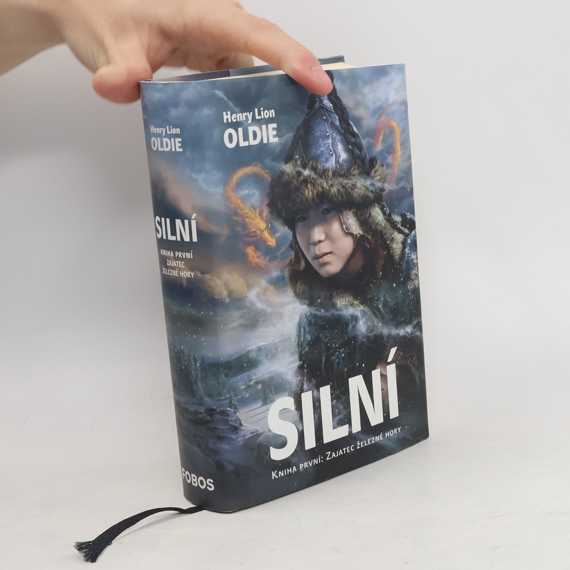 Genrì Lajon Oldì Zajatec železné hory. Silní. 1. díl