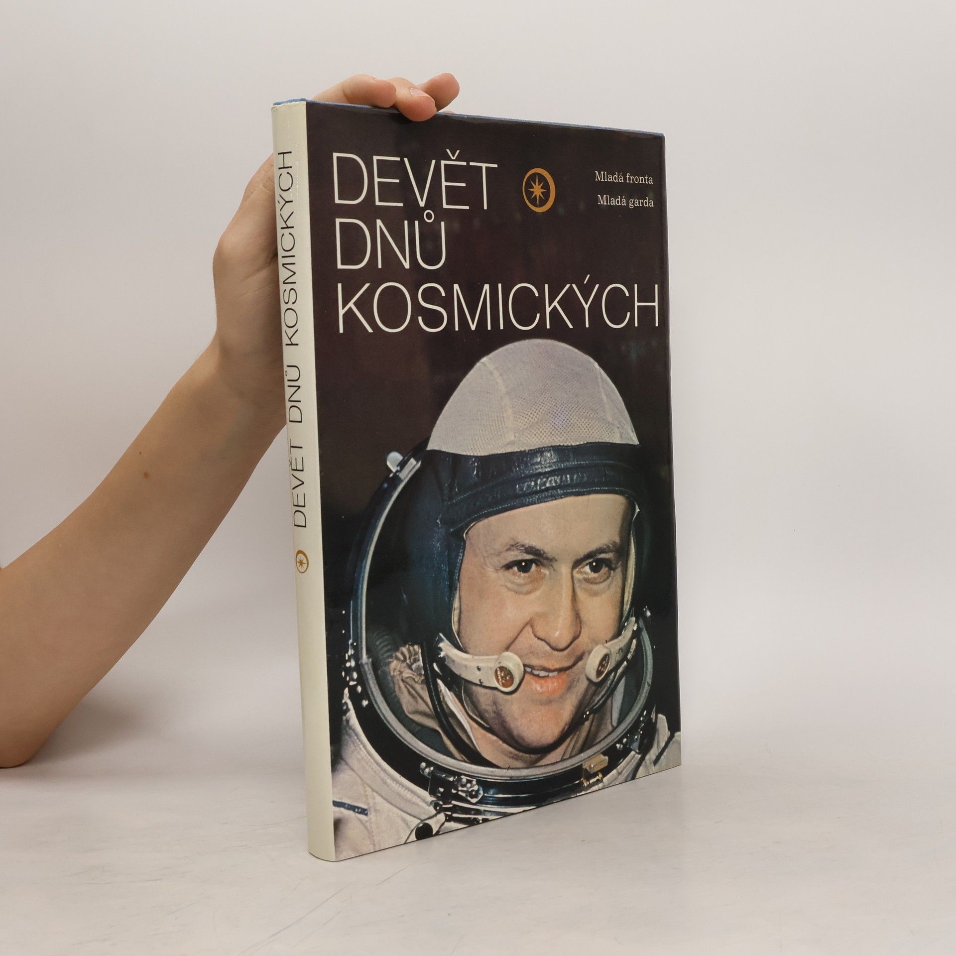 Karel Pacner Devět dnů kosmických