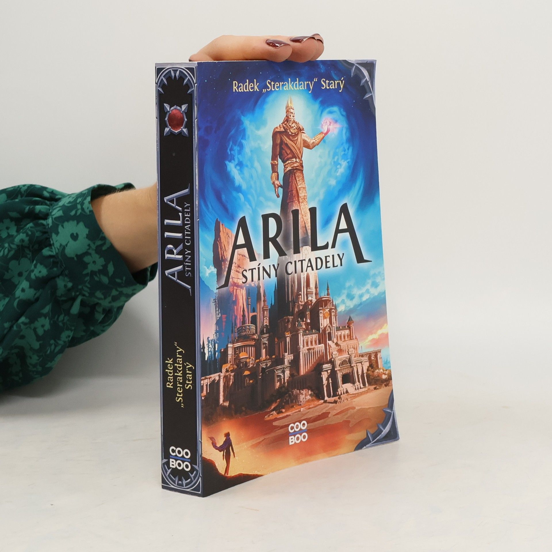 Radek Starý Arila. Stíny citadely