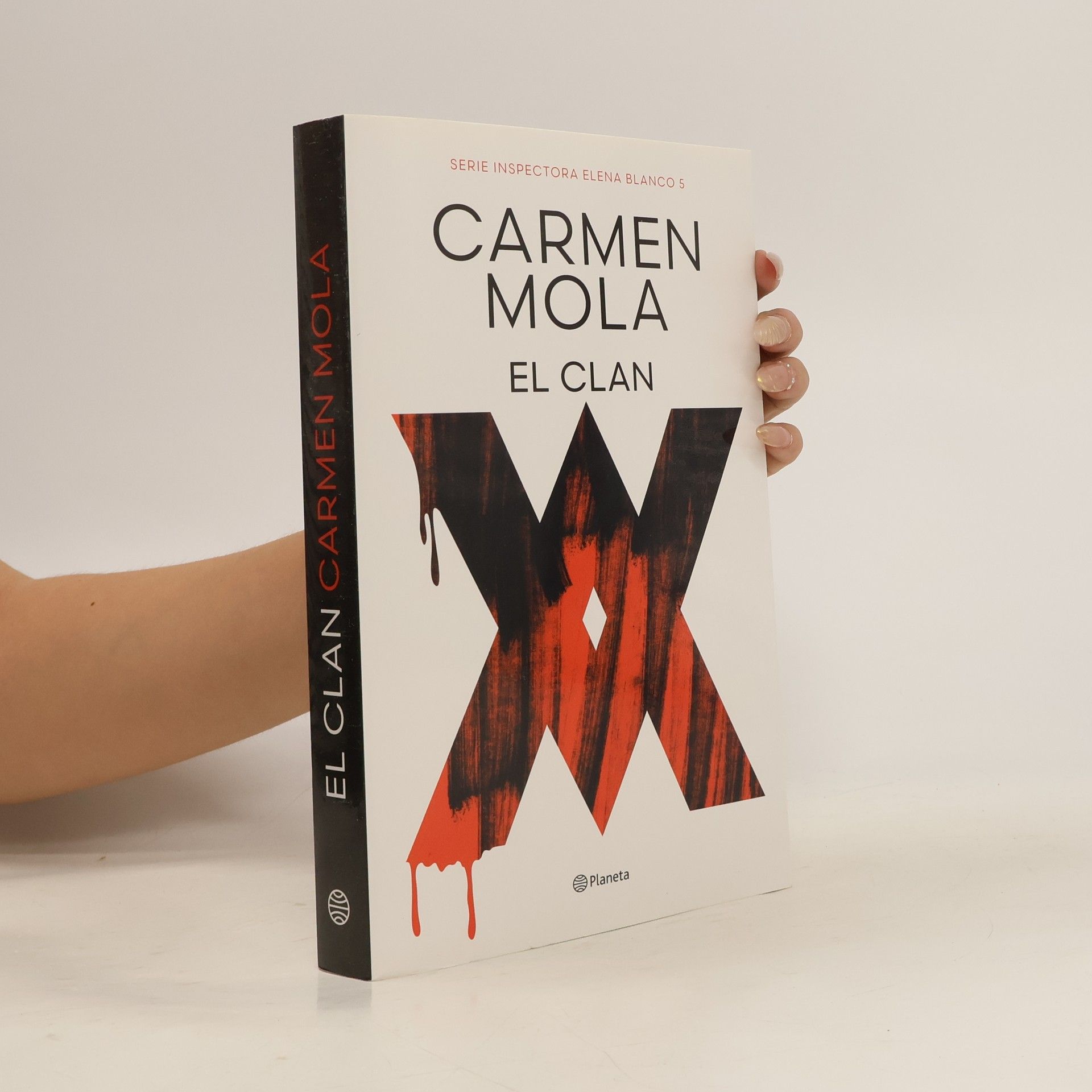 Carmen Mola El clan