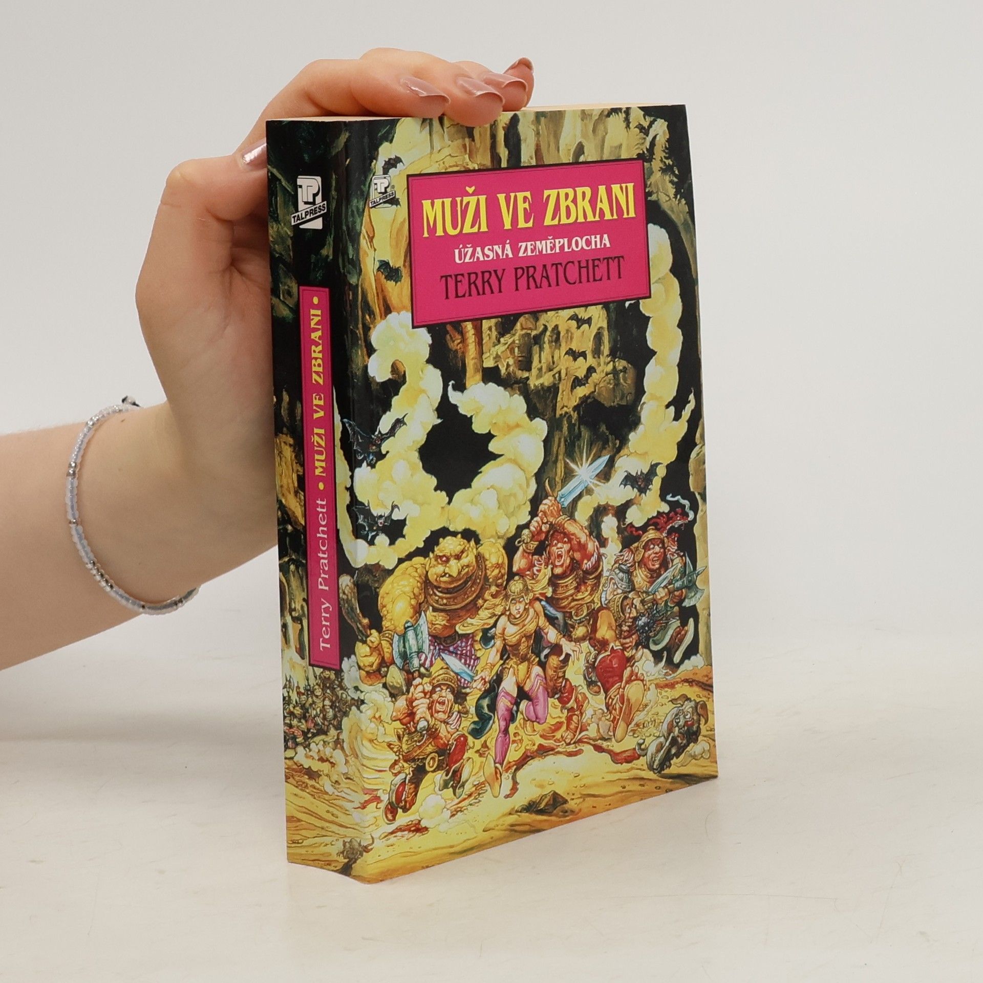 Terry Pratchett Muži ve zbrani