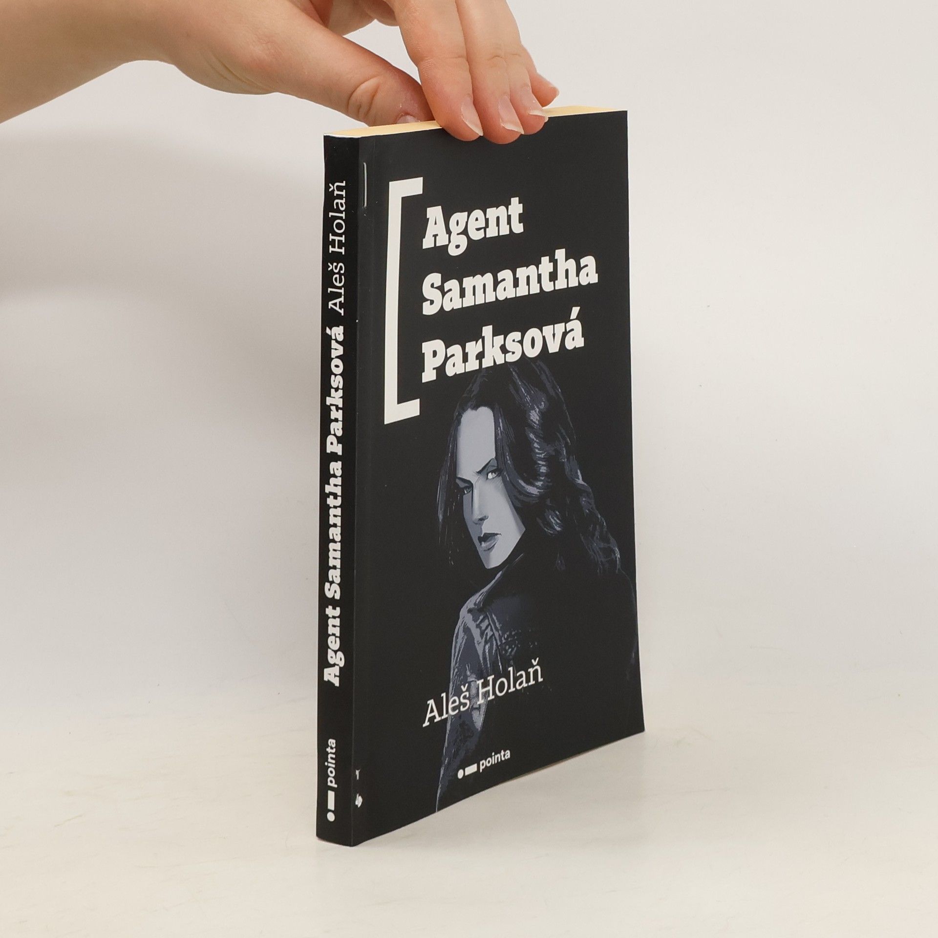 Aleš Holaň Agent Samantha Parksová