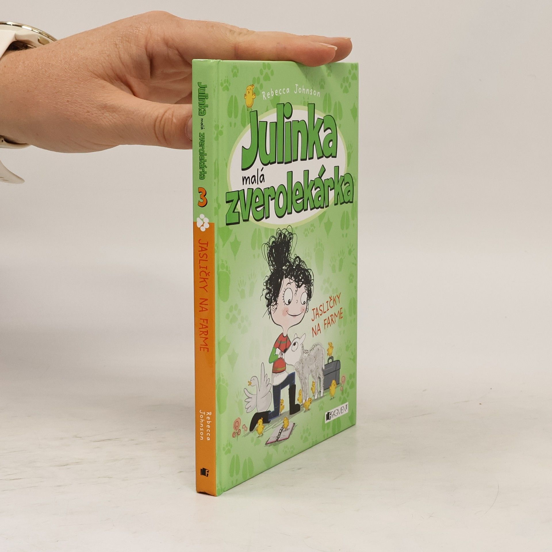 Rebecca Johnson Julinka malá zverolekárka - Jasličky na farme