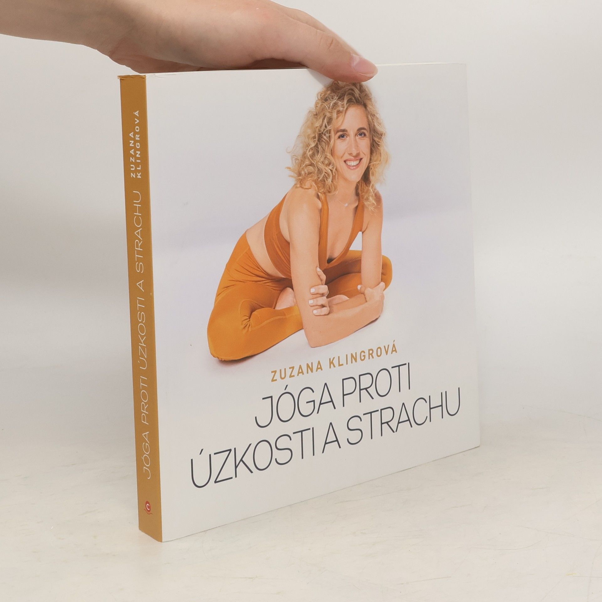 Zuzka Klingrová Jóga proti úzkosti a strachu