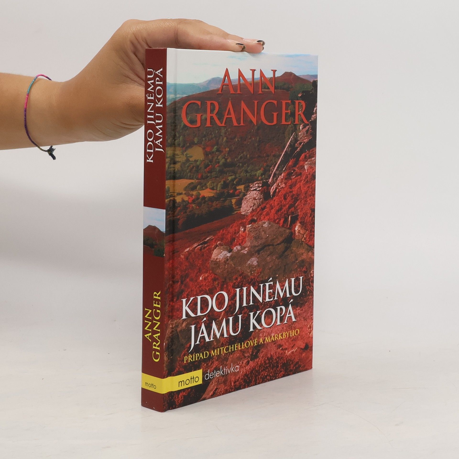 Ann Granger Kdo jinému jámu kopá