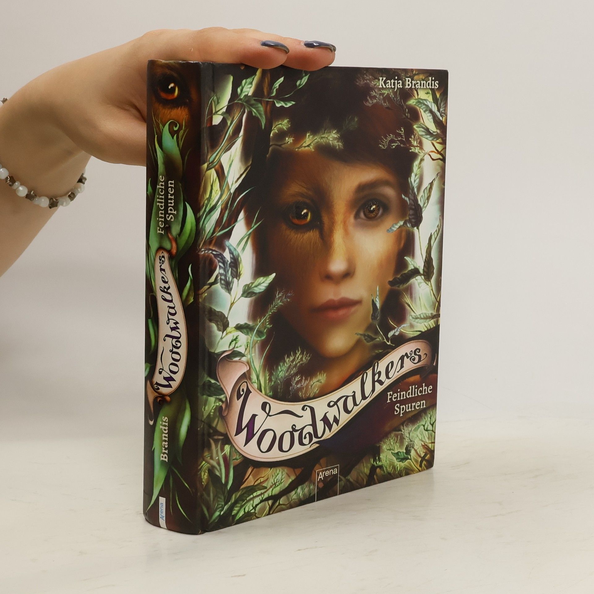 Katja Brandis Woodwalkers - feindliche Spuren