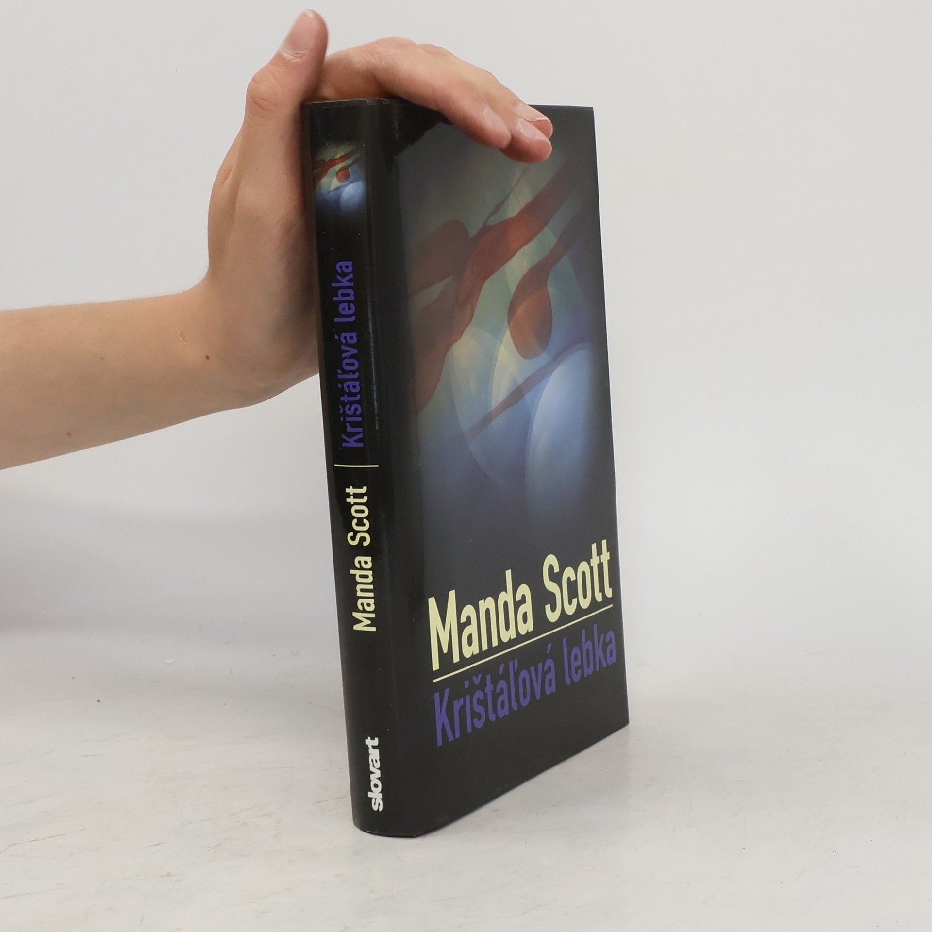 Manda Scott Krištáľová lebka